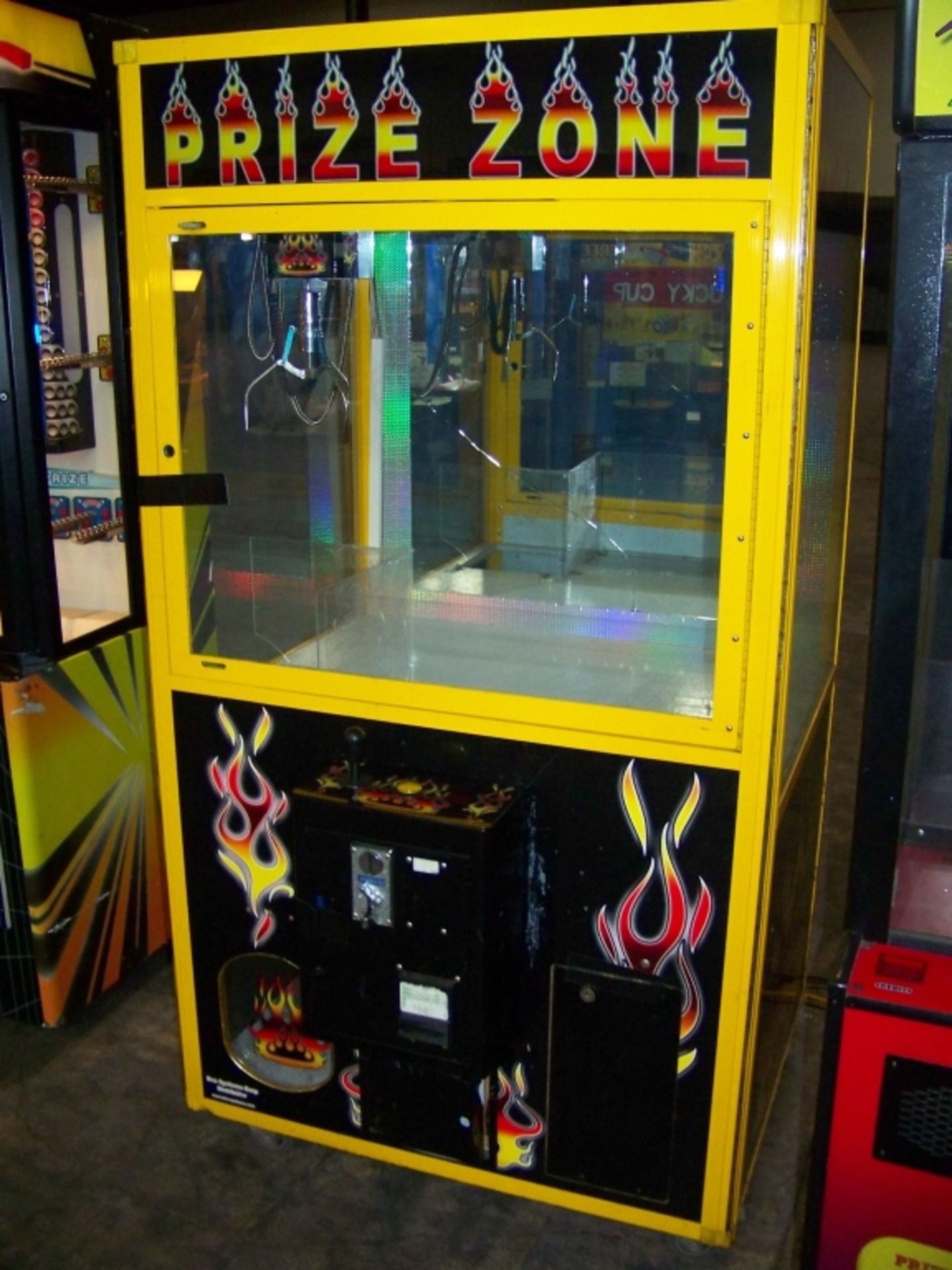 40" PRIZE ZONE PLUSH CLAW CRANE MACHINE - Image 2 of 2