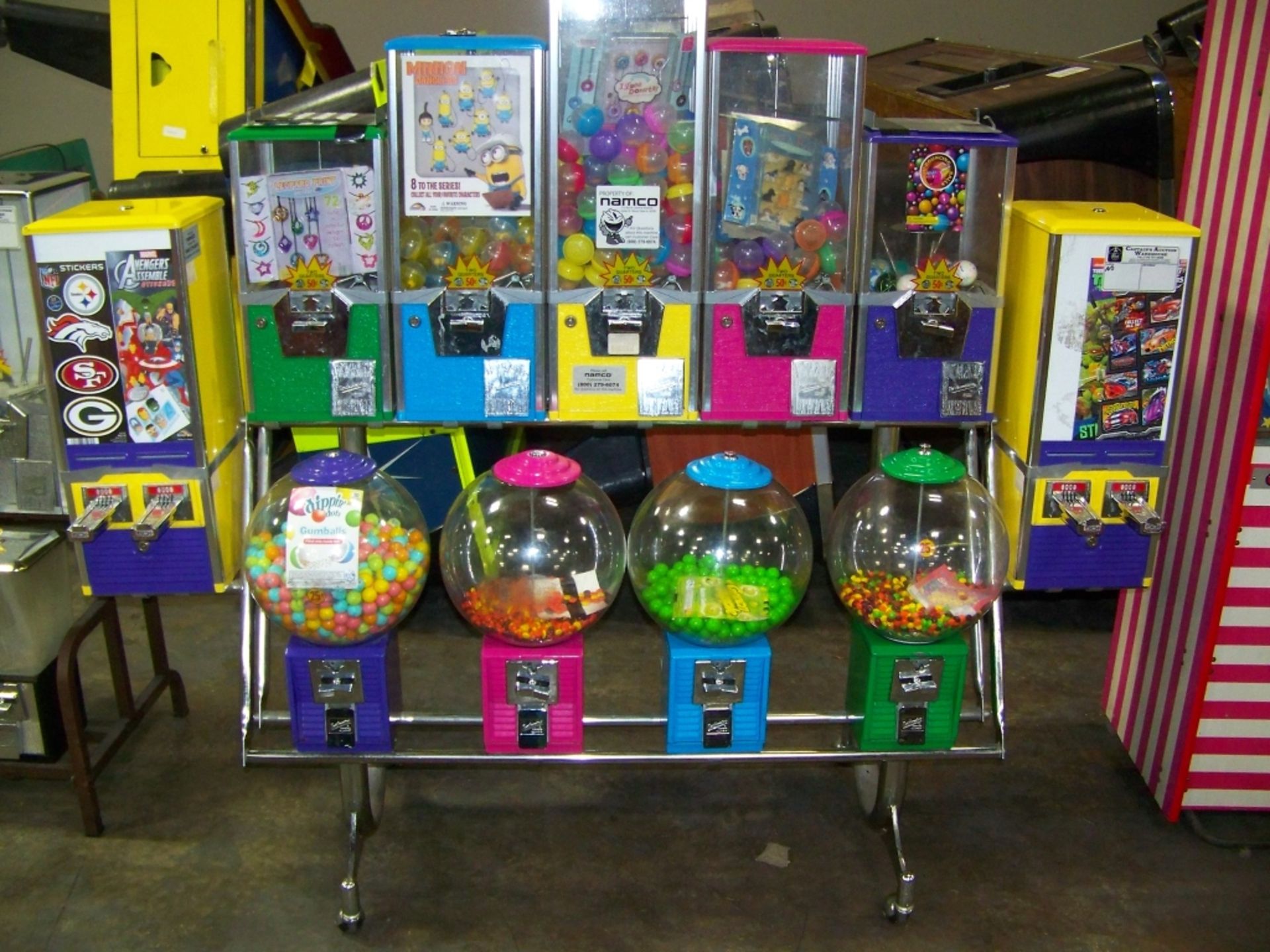 NORTHWESTERN COMBO CAPSULE CANDY VENDING RACK