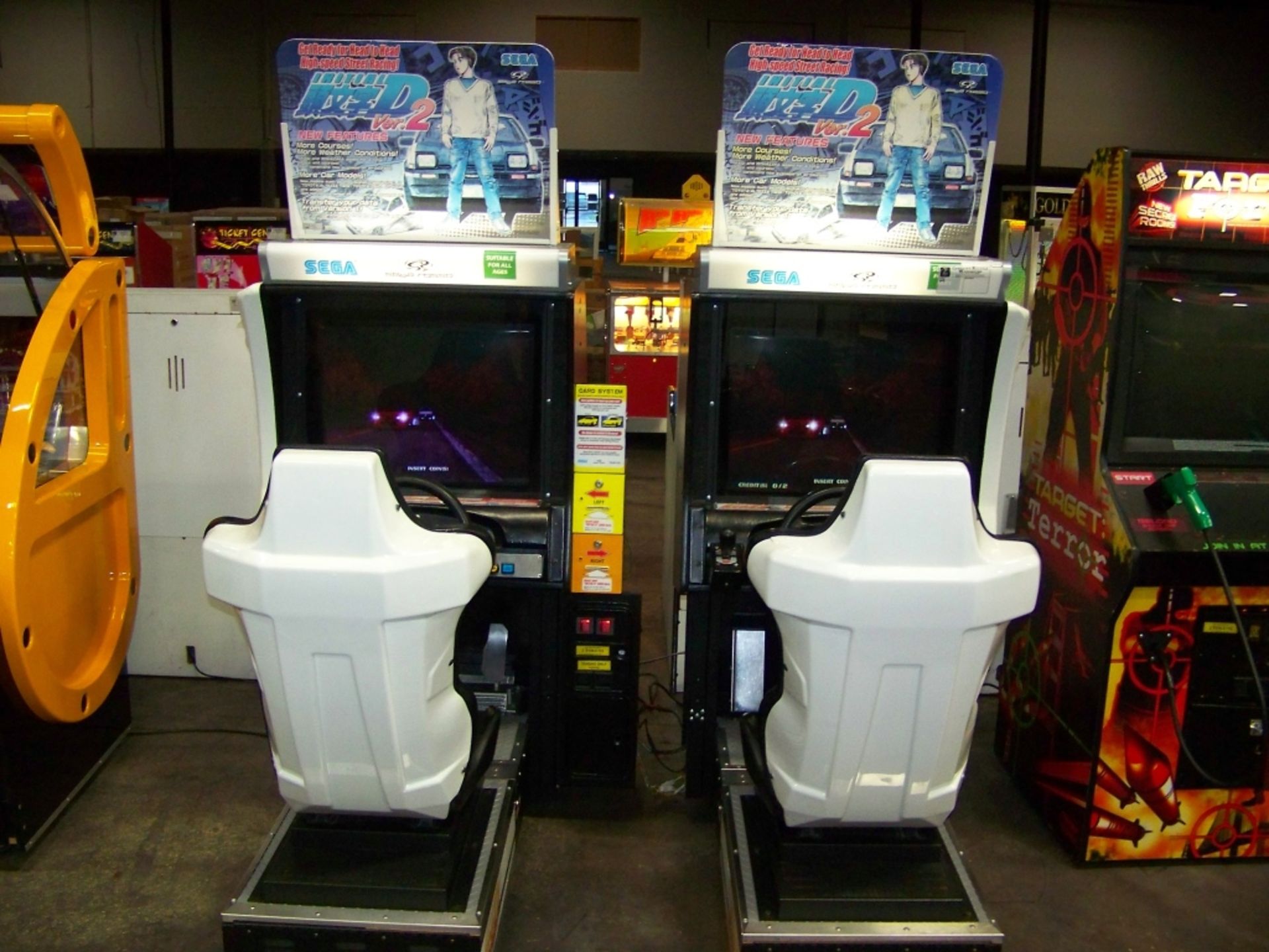 INITIAL D2 TWIN DRIVER RACING ARCADE GAME - Image 4 of 8