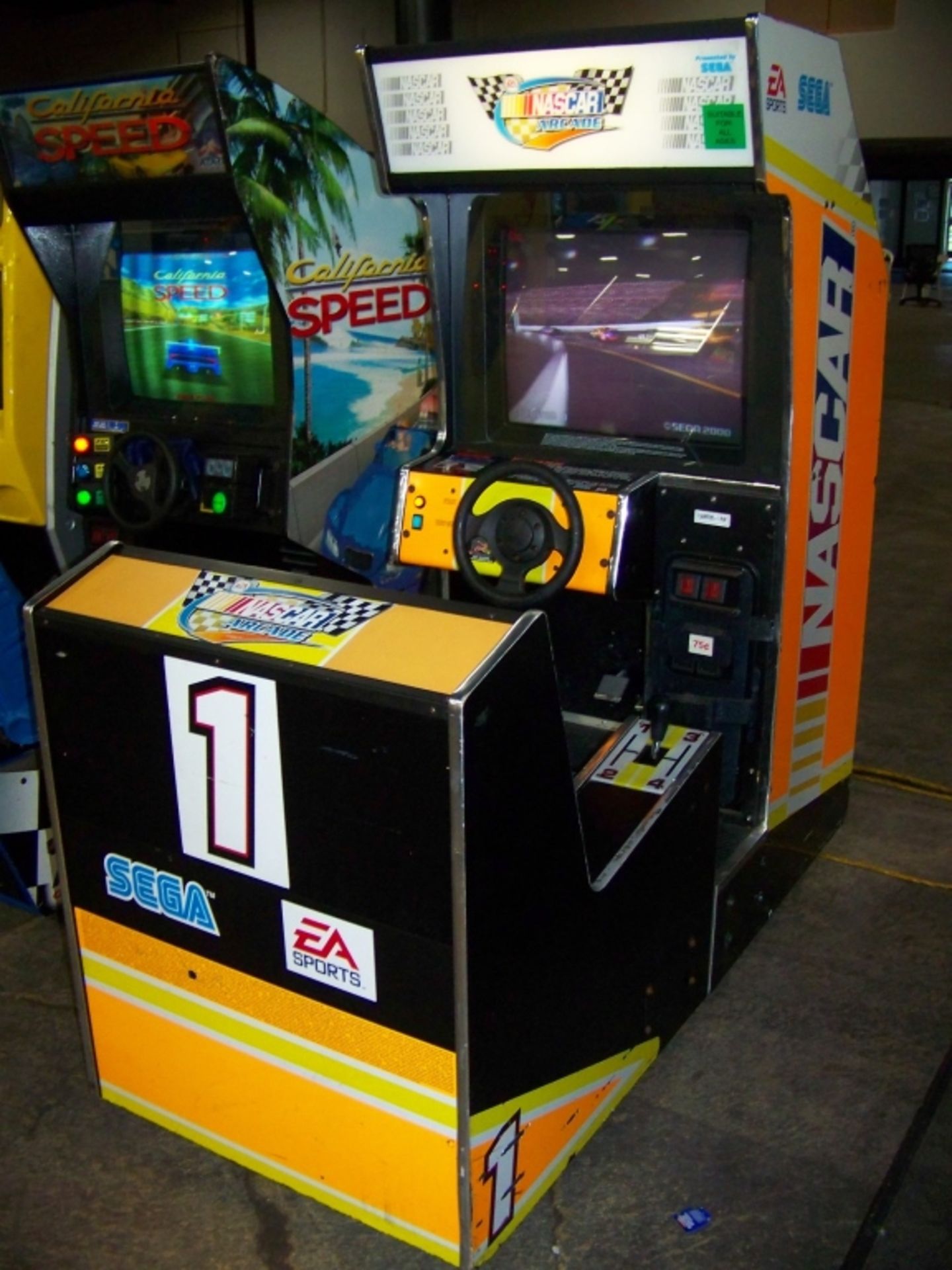 NASCAR ARCADE SITDOWN RACING ARCADE GAME SEGA - Image 2 of 5