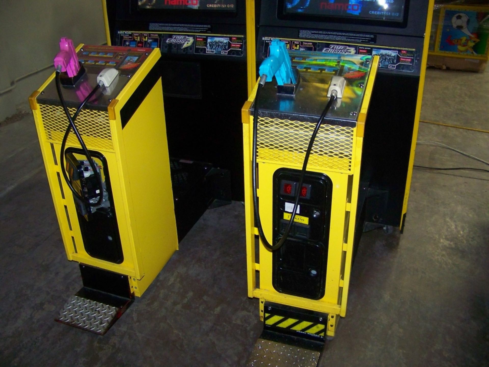 TIME CRISIS 3 TWIN SHOOTER ARCADE GAME NAMCO NO - Image 3 of 3