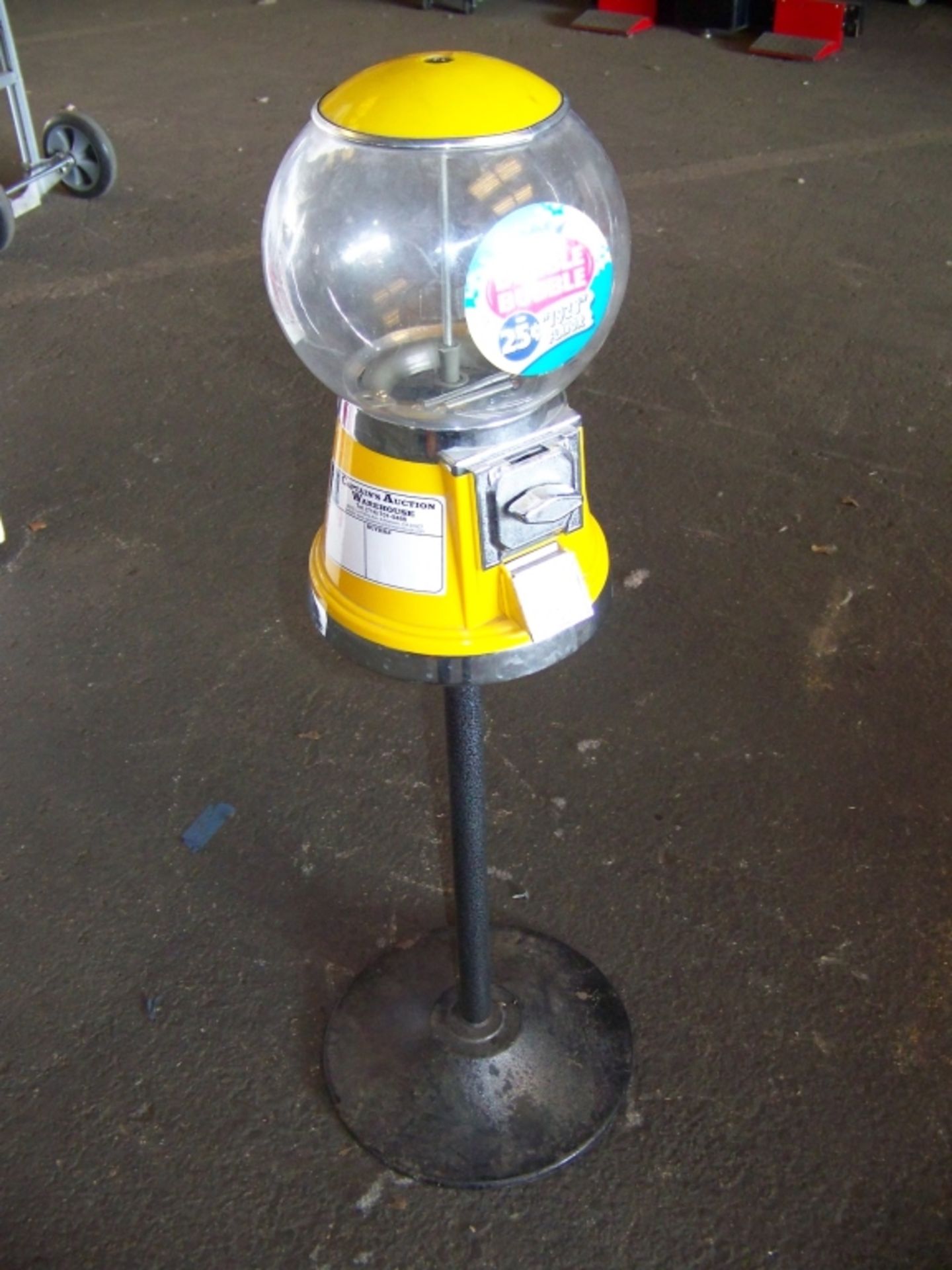 GUMBALL CANDY VENDING STAND YELLOW OK MFG.