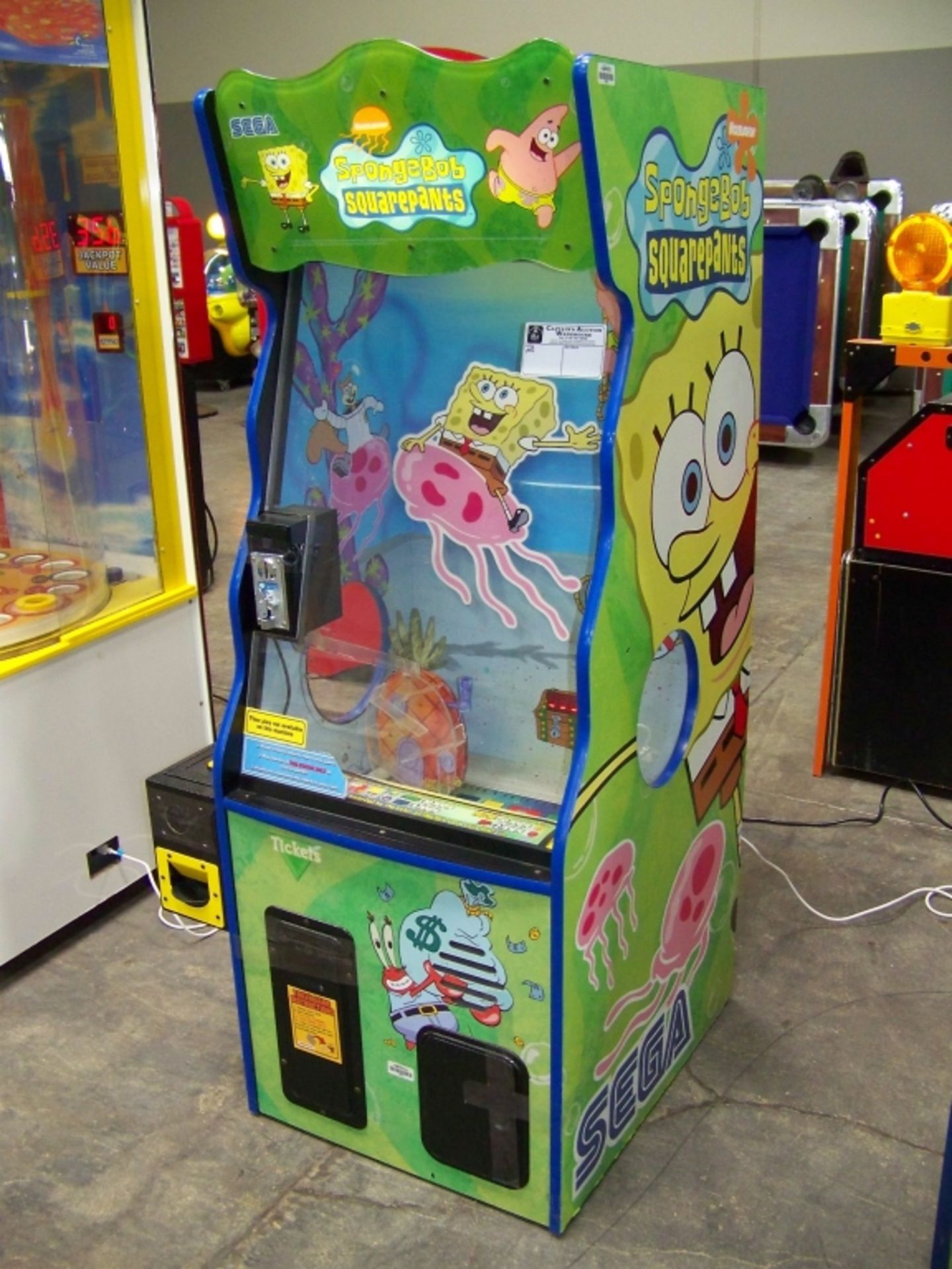 SPONGEBOB UNDERWATER TICKET REDEMPTION GAME - Image 2 of 4