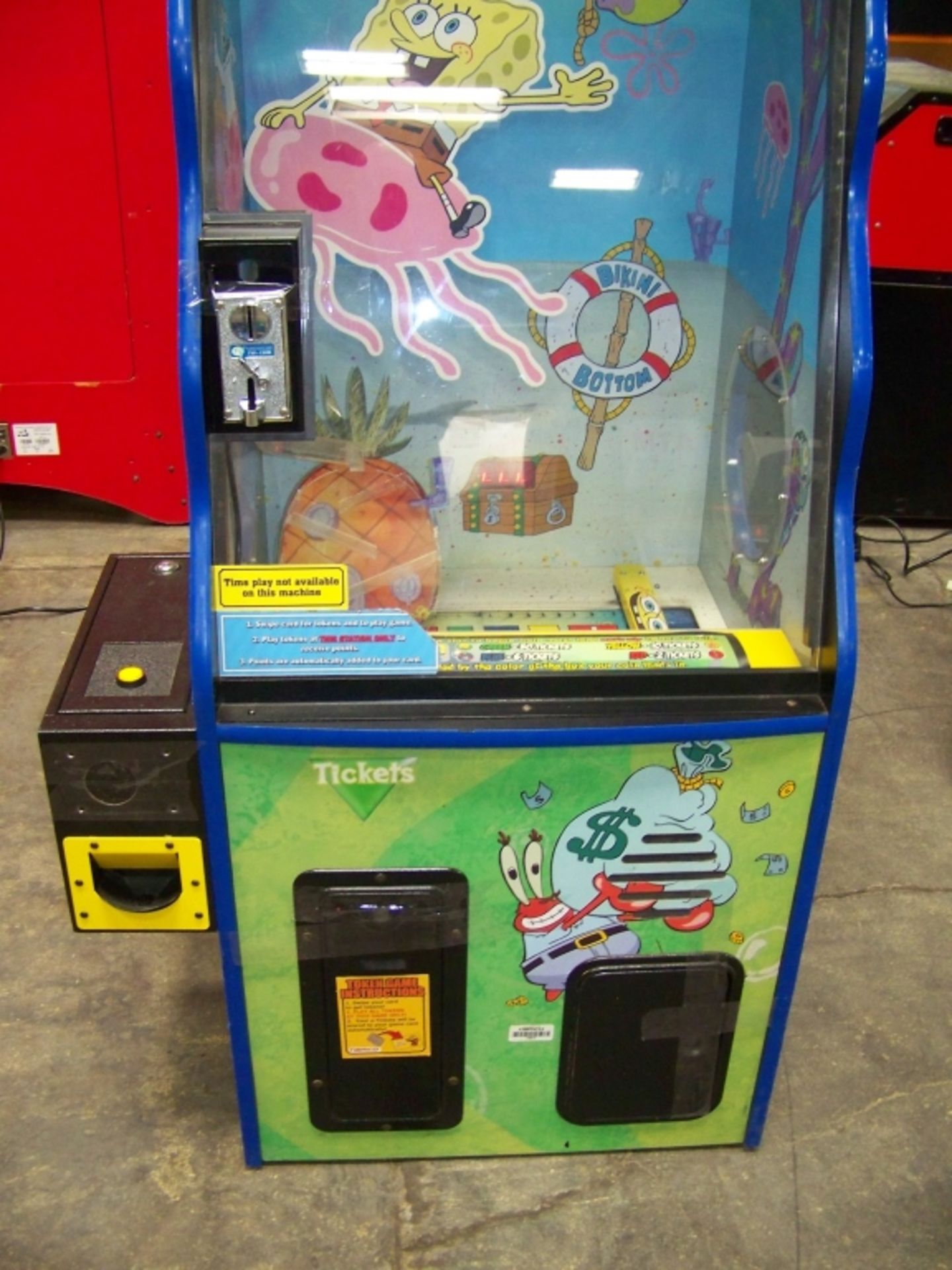 SPONGEBOB UNDERWATER TICKET REDEMPTION GAME - Image 4 of 4