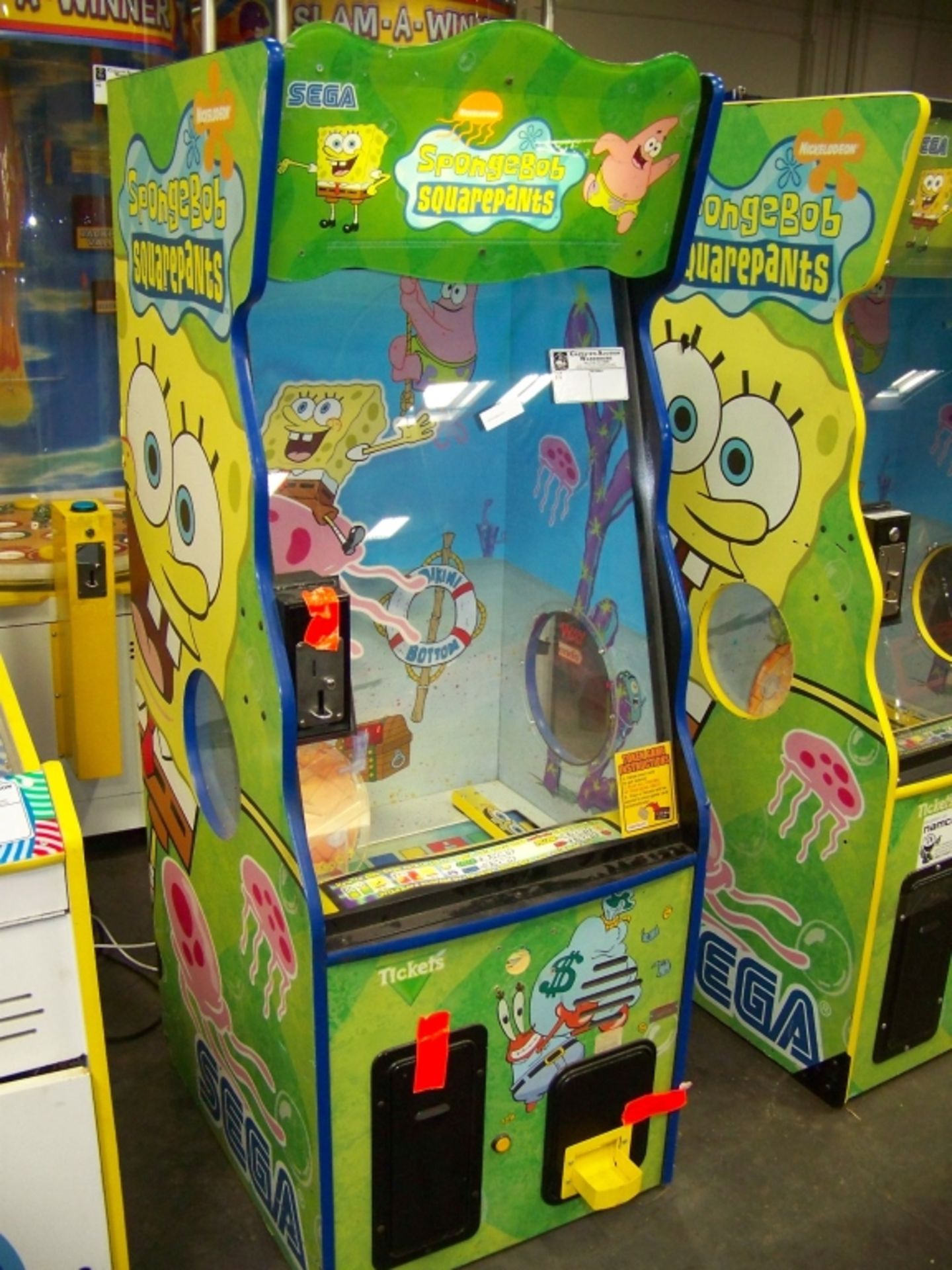 SPONGEBOB UNDERWATER TICKET REDEMPTION GAME SEGA - Image 2 of 3