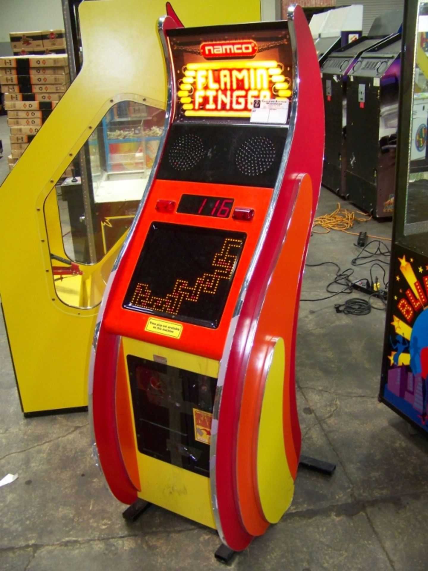 FLAMIN FINGER TICKET REDEMPTION GAME NAMCO - Image 2 of 3