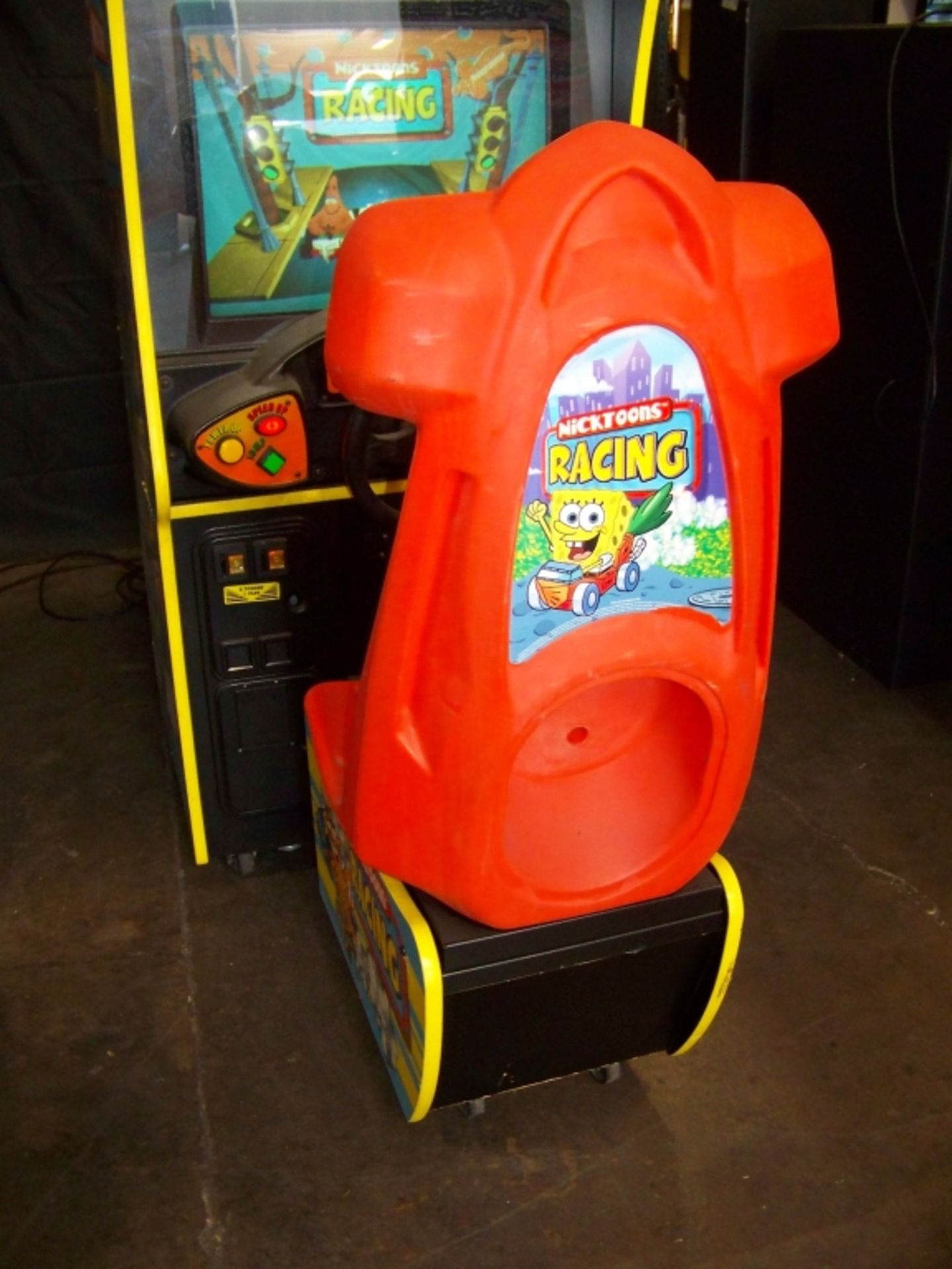 NICKTOONS KIDS SITDOWN RACING ARCADE GAME - Image 5 of 6