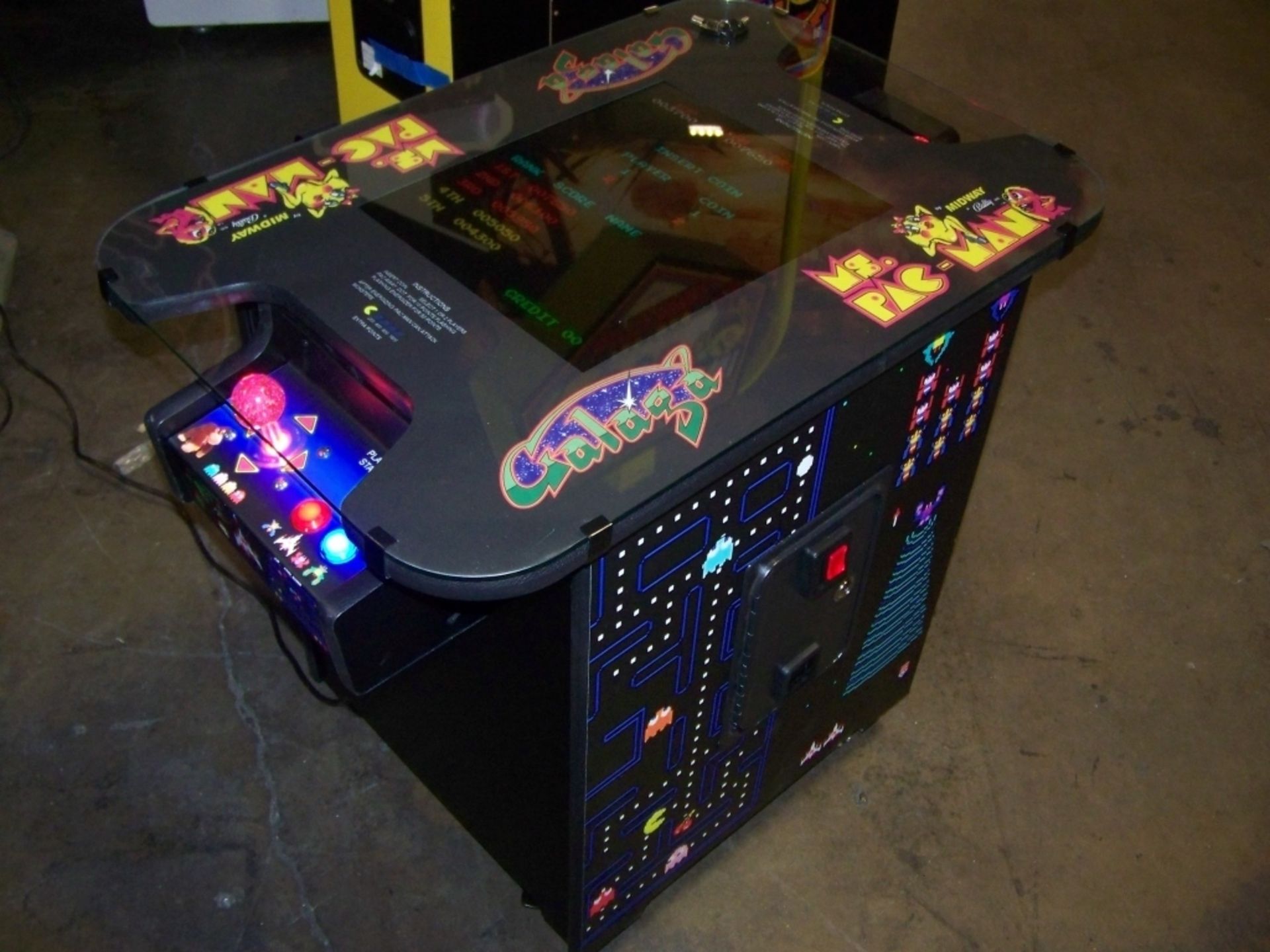 60 IN 1 MULTICADE COCKTAIL TABLE BRAND NEW W/ LCD