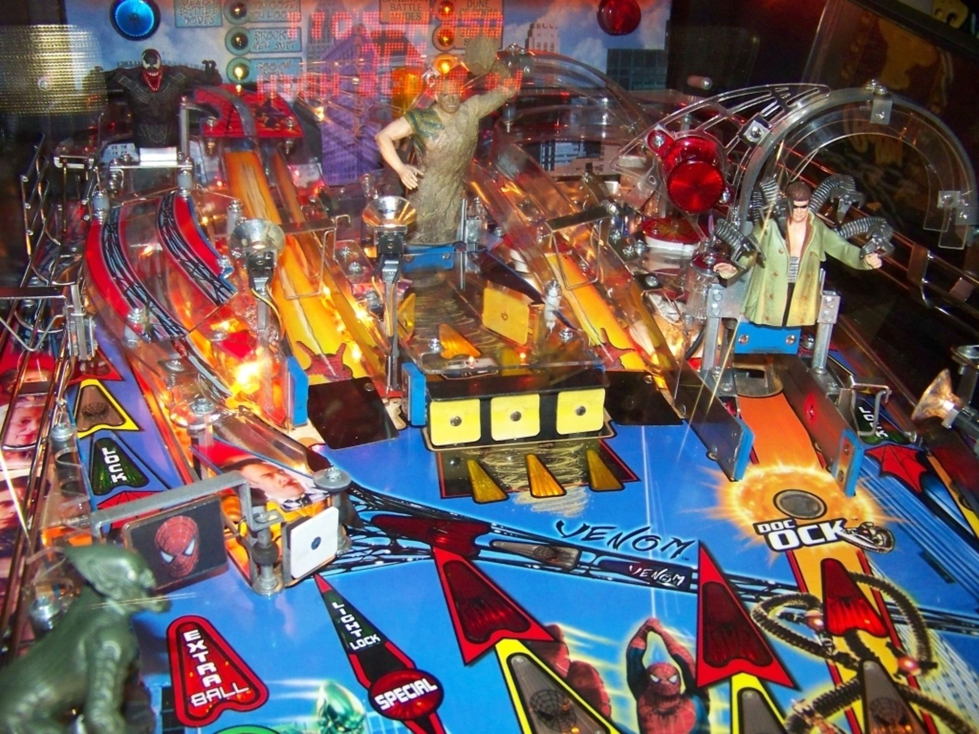 SPIDERMAN PINBALL MACHINE STERN INC - Image 12 of 14