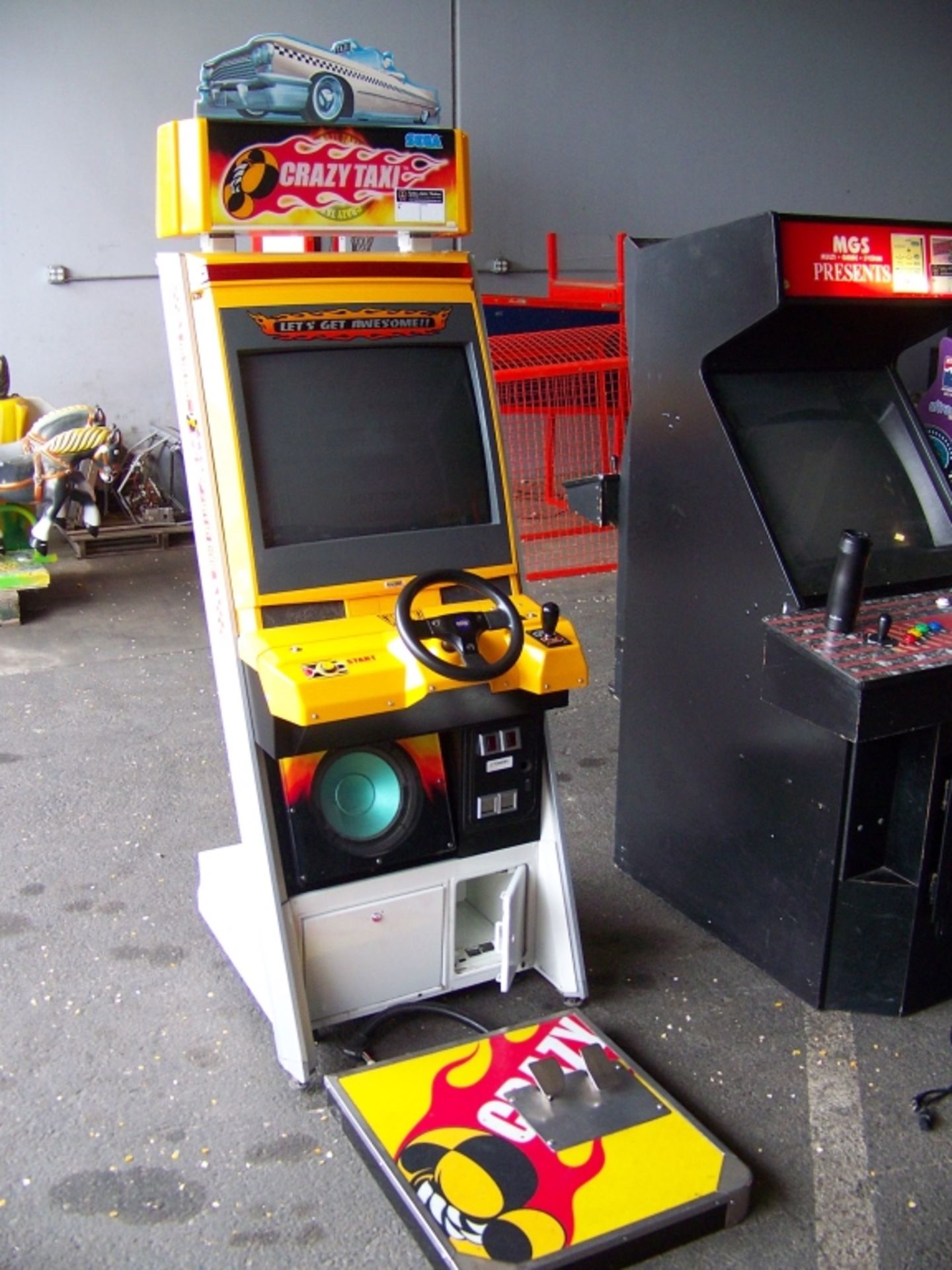 CRAZY TAXI UPRIGHT DRIVER ARCADE GAME SEGA NAOMI - Image 3 of 4