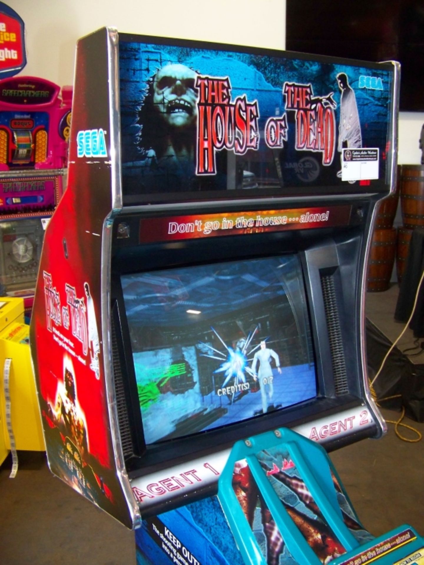 THE HOUSE OF THE DEAD SHOOTER ARCADE GAME SEGA - Image 2 of 7