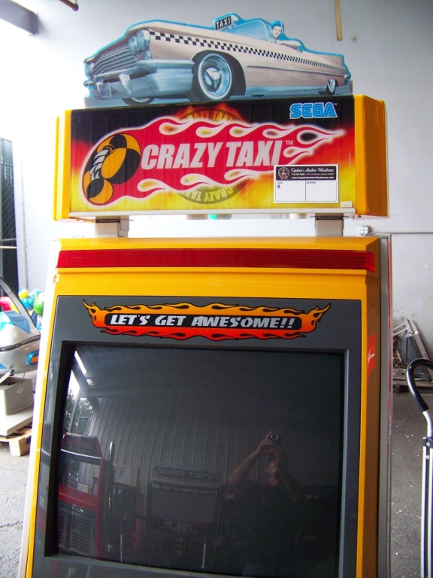 CRAZY TAXI UPRIGHT DRIVER ARCADE GAME SEGA NAOMI - Image 2 of 4