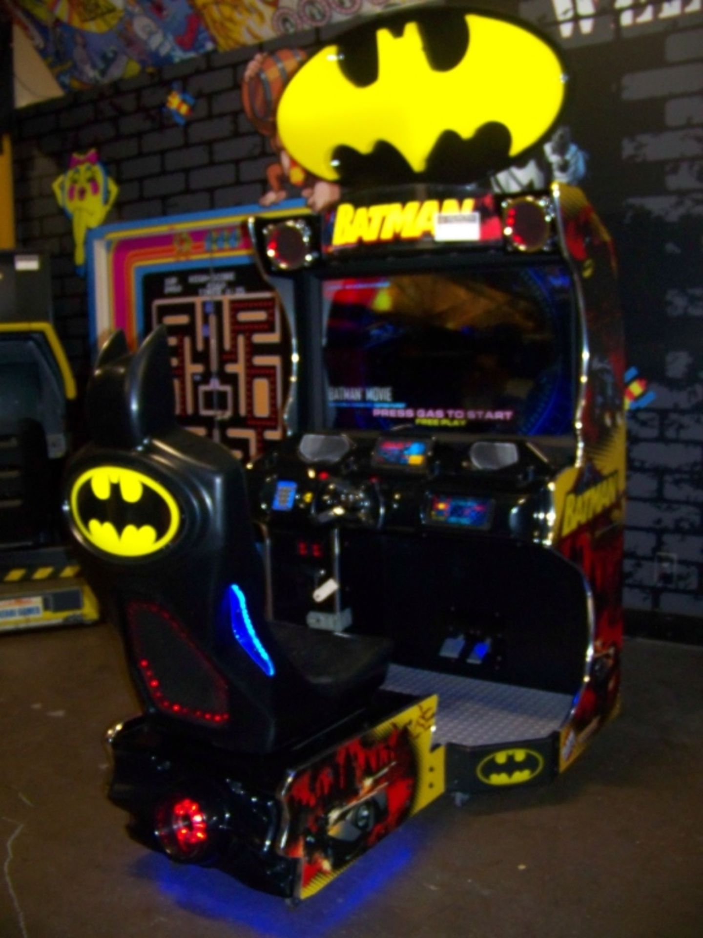 BATMAN ACTION HERO DRIVER ARCADE GAME RAW THRILLS - Image 2 of 13