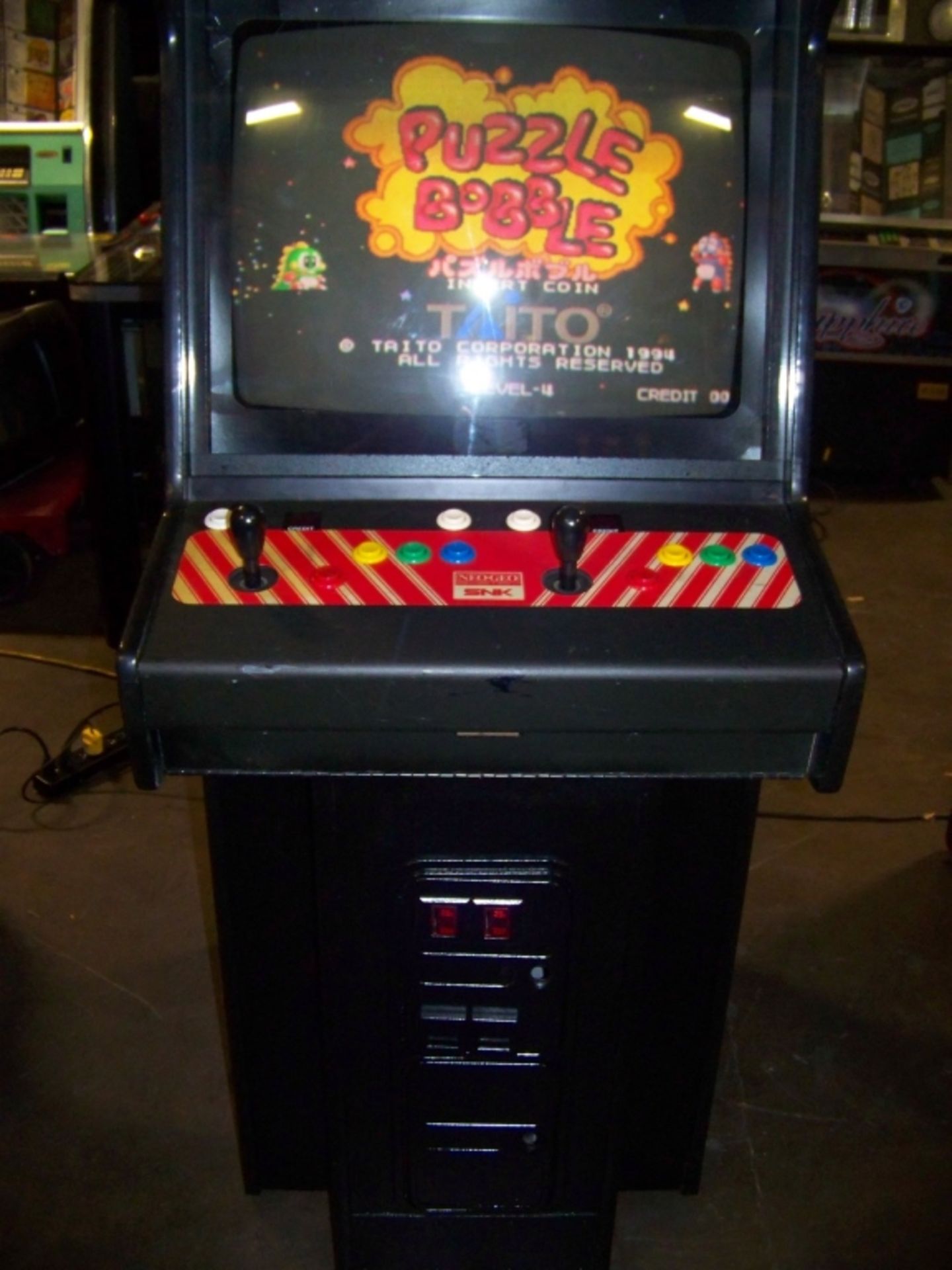 NEO GEO 4 SLOT SNK ARCADE GAME CABINET - Image 4 of 5