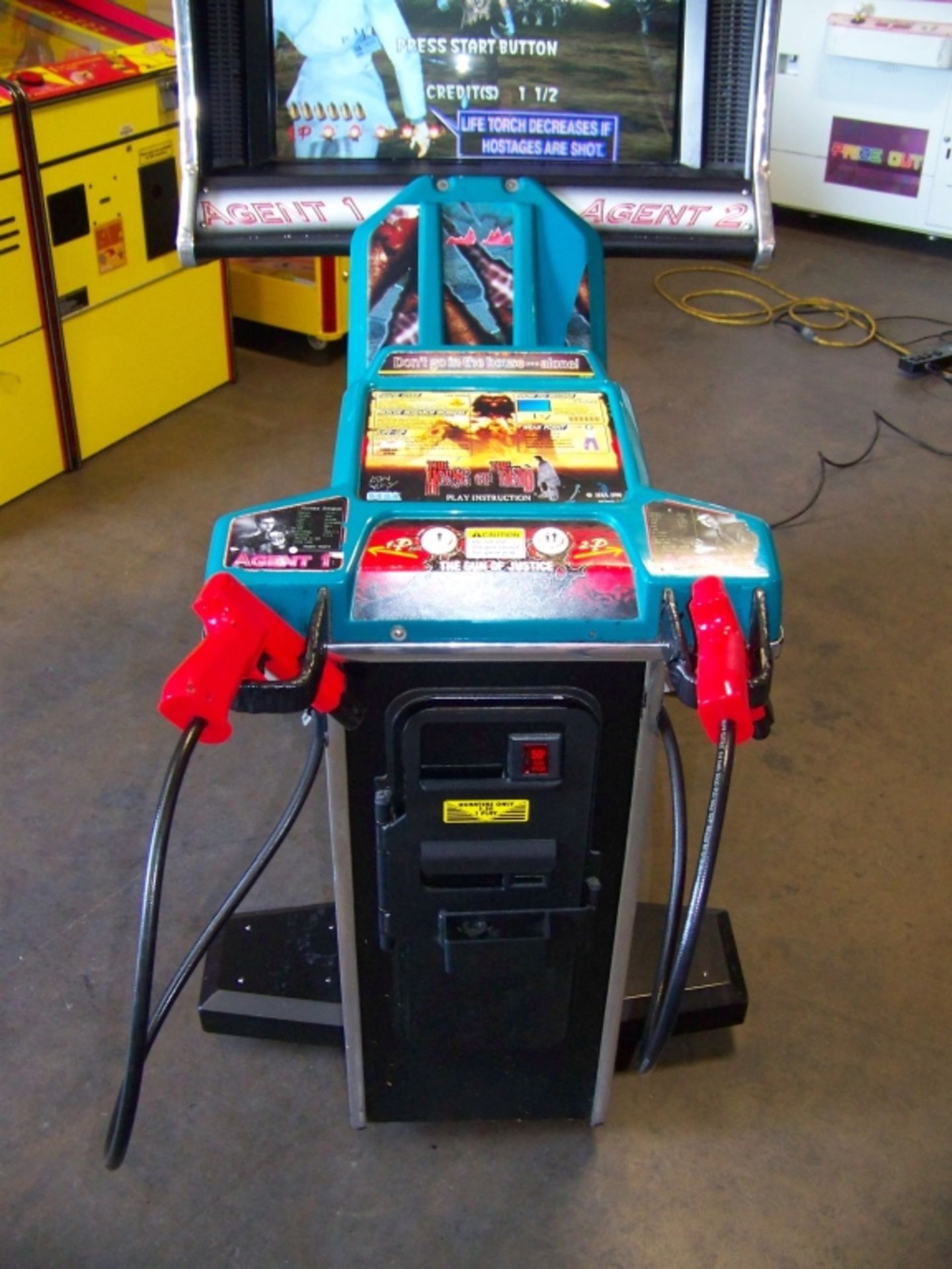 THE HOUSE OF THE DEAD SHOOTER ARCADE GAME SEGA - Image 6 of 7