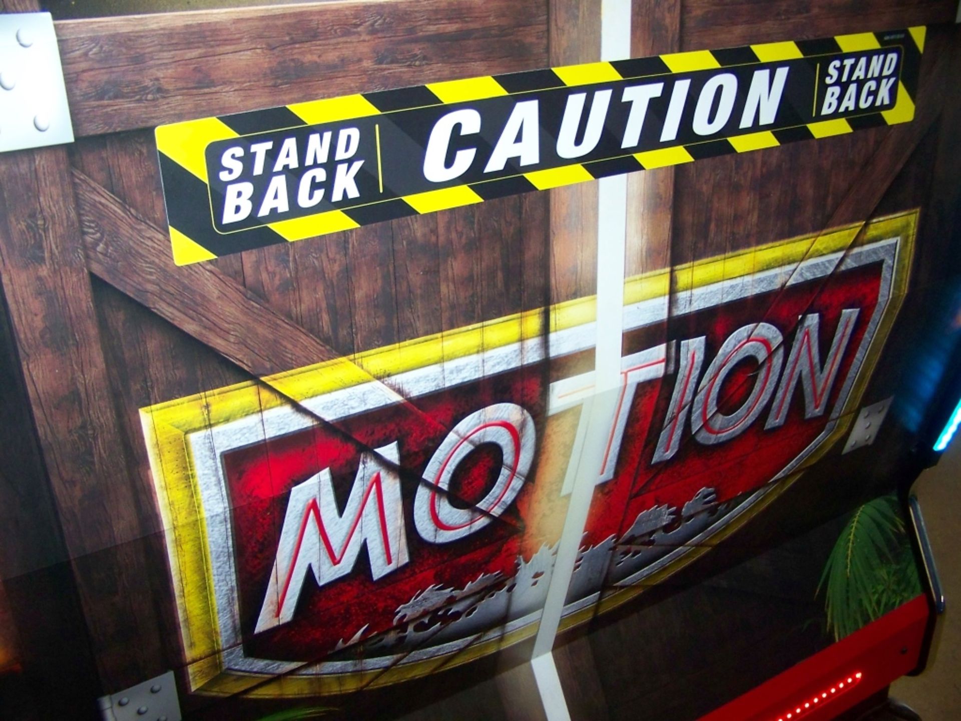 JURASSIC PARK MOTION DELUXE ARCADE RAW THRILLS - Image 8 of 16