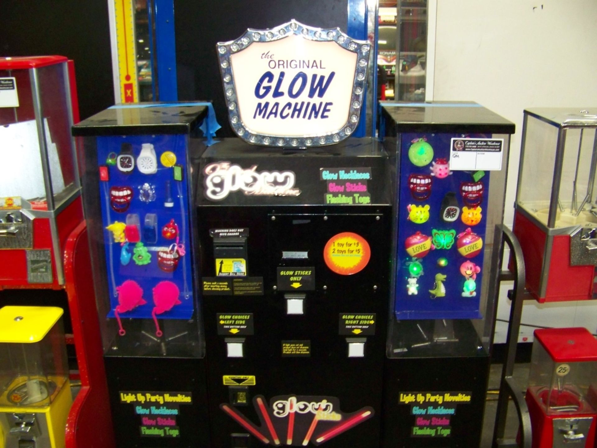 THE ORIGINAL GLOW MACHINE NOVELTY KIOSK - Image 2 of 4