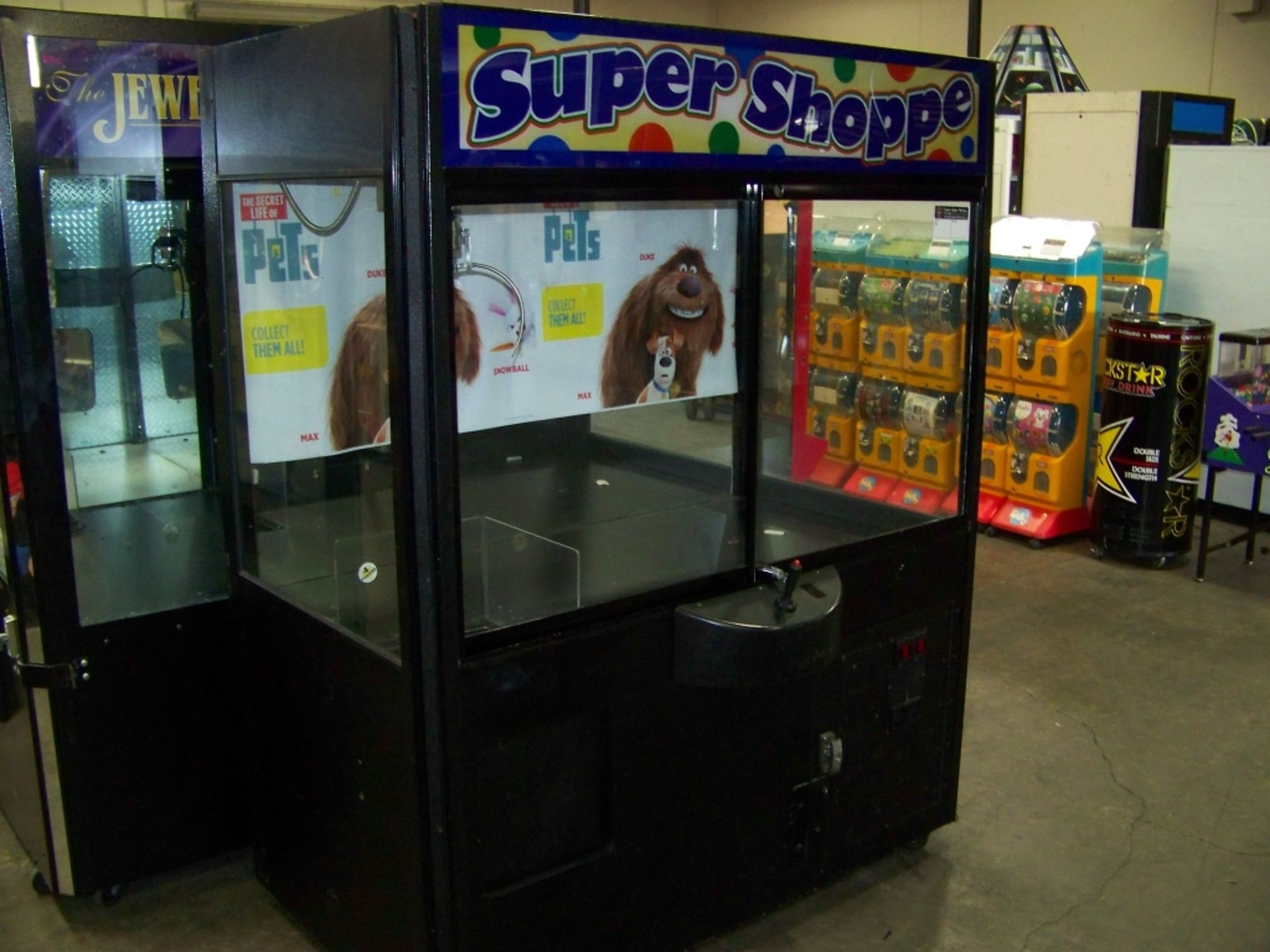 60" SUPER SHOP PLUSH CLAW CRANE MACHINE - Image 2 of 2