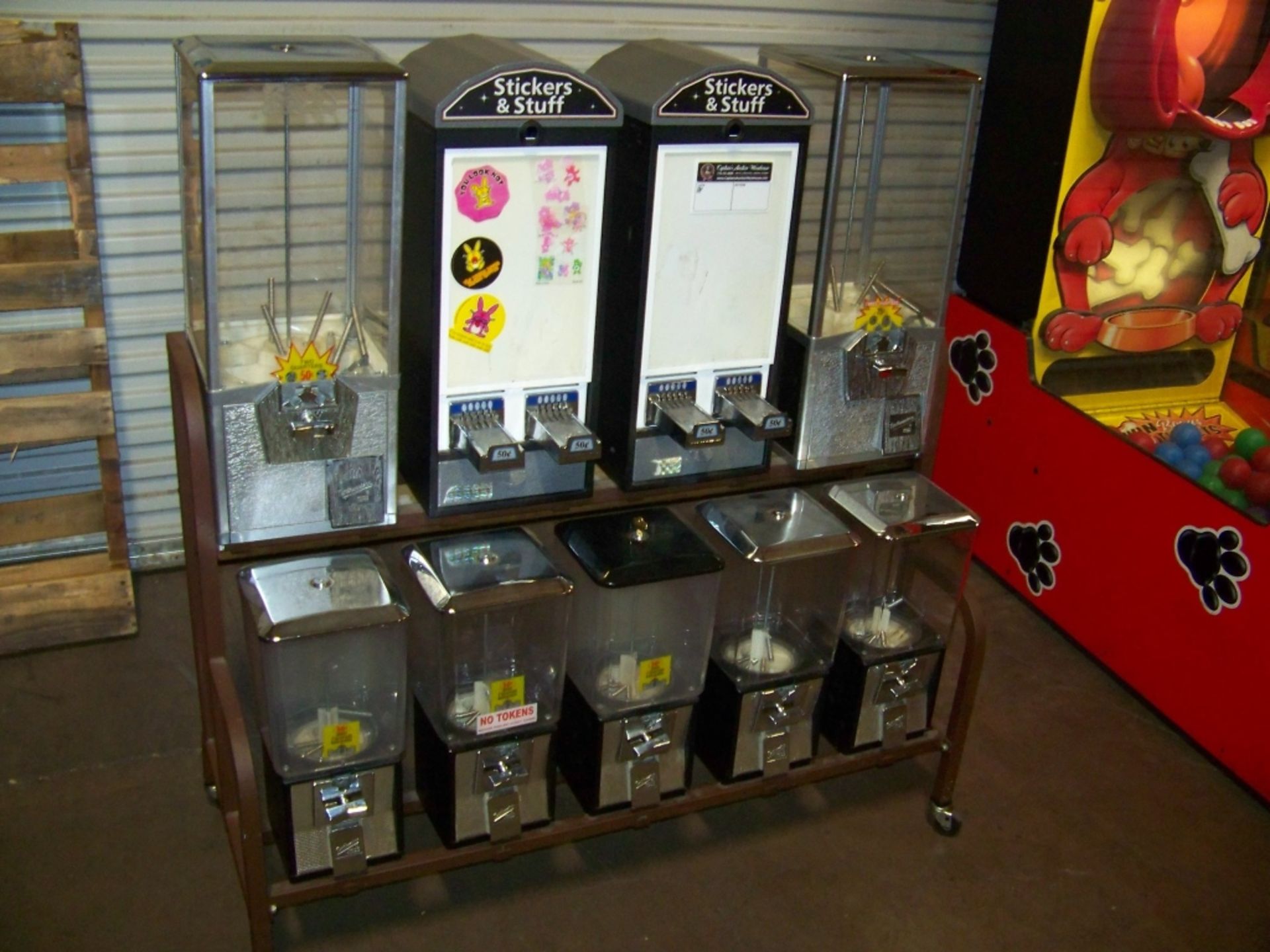 NORTHWESTERN 9 HEAD COMBO CANDY VENDING RACK