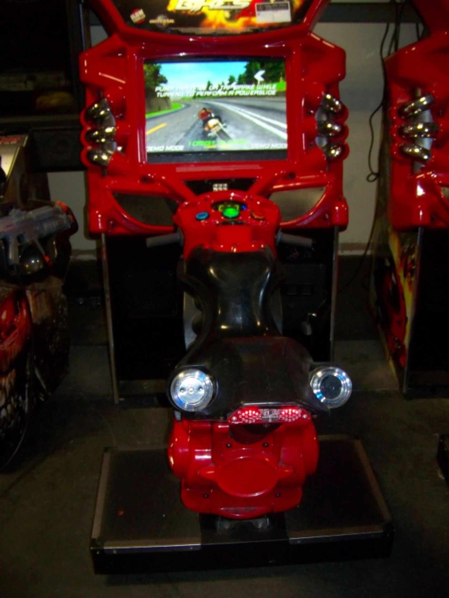 SUPER BIKES FAST & FURIOUS RACING ARCADE GAME - Image 3 of 3