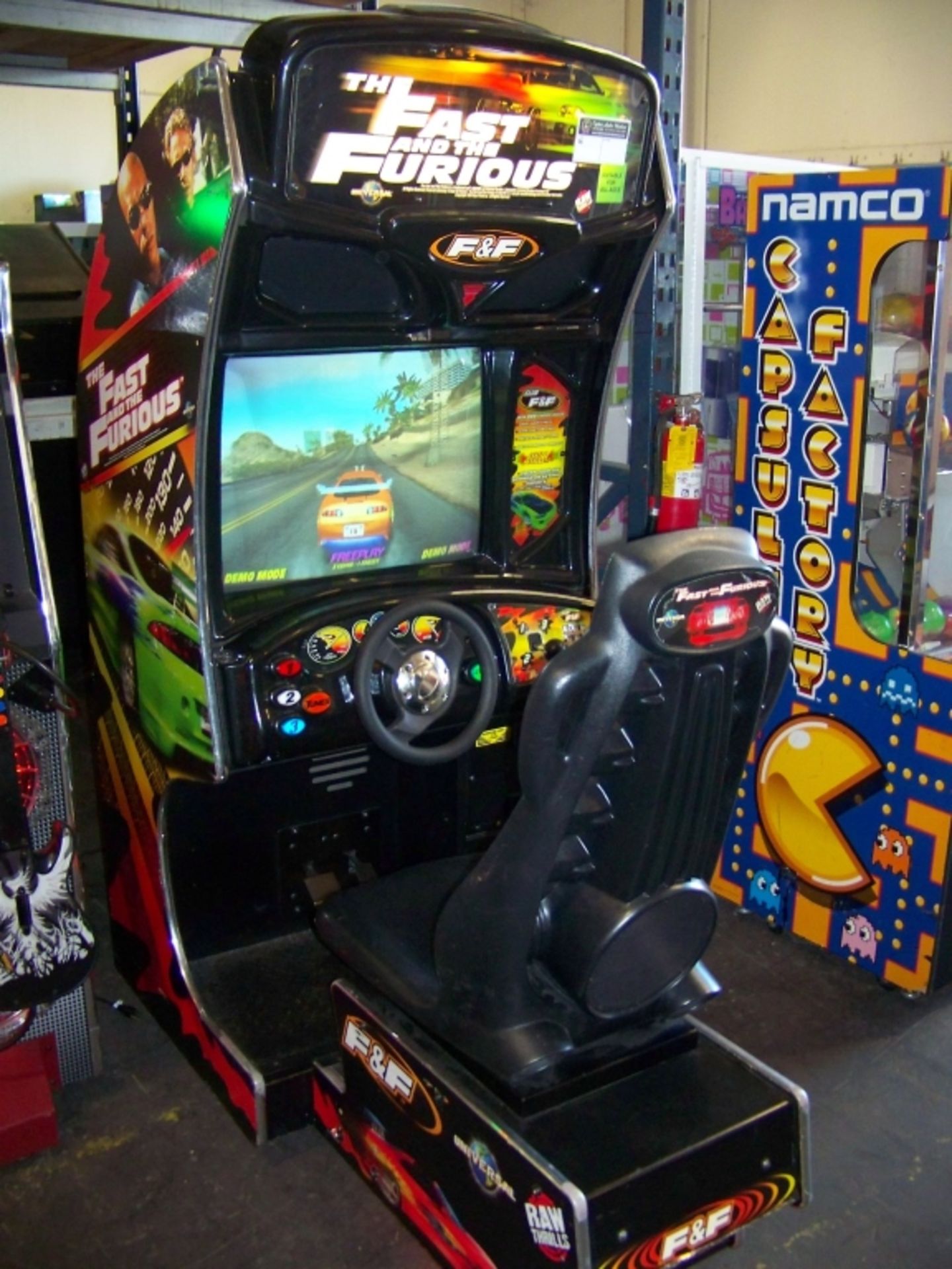 FAST AND FURIOUS SITDOWN RACING ARCADE GAME SG - Image 3 of 5