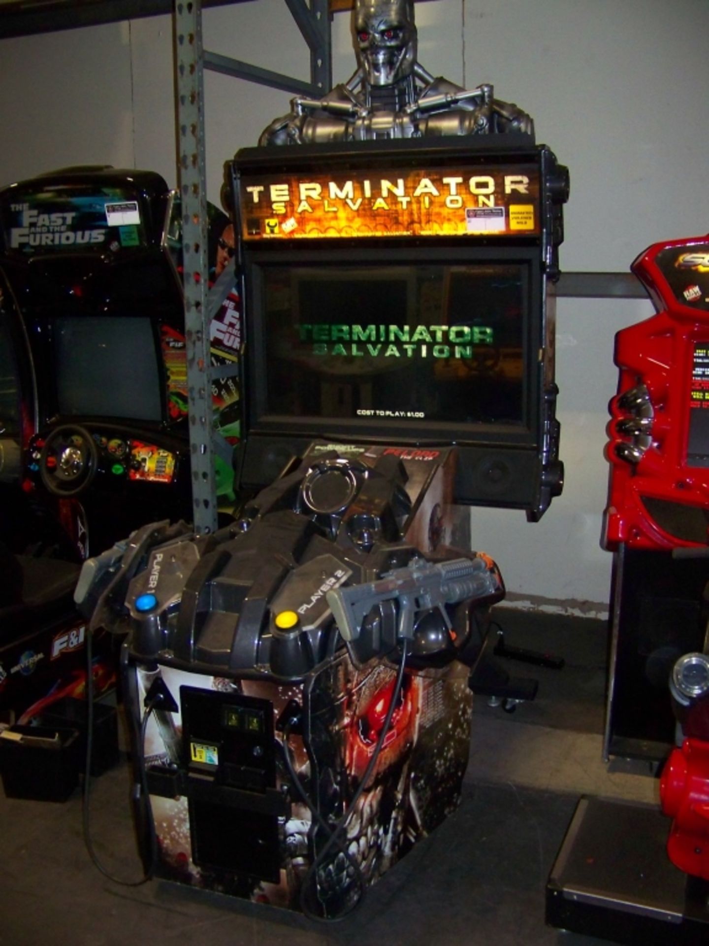 TERMINATOR SALVATION 42" DX SHOOTER ARCADE GAME