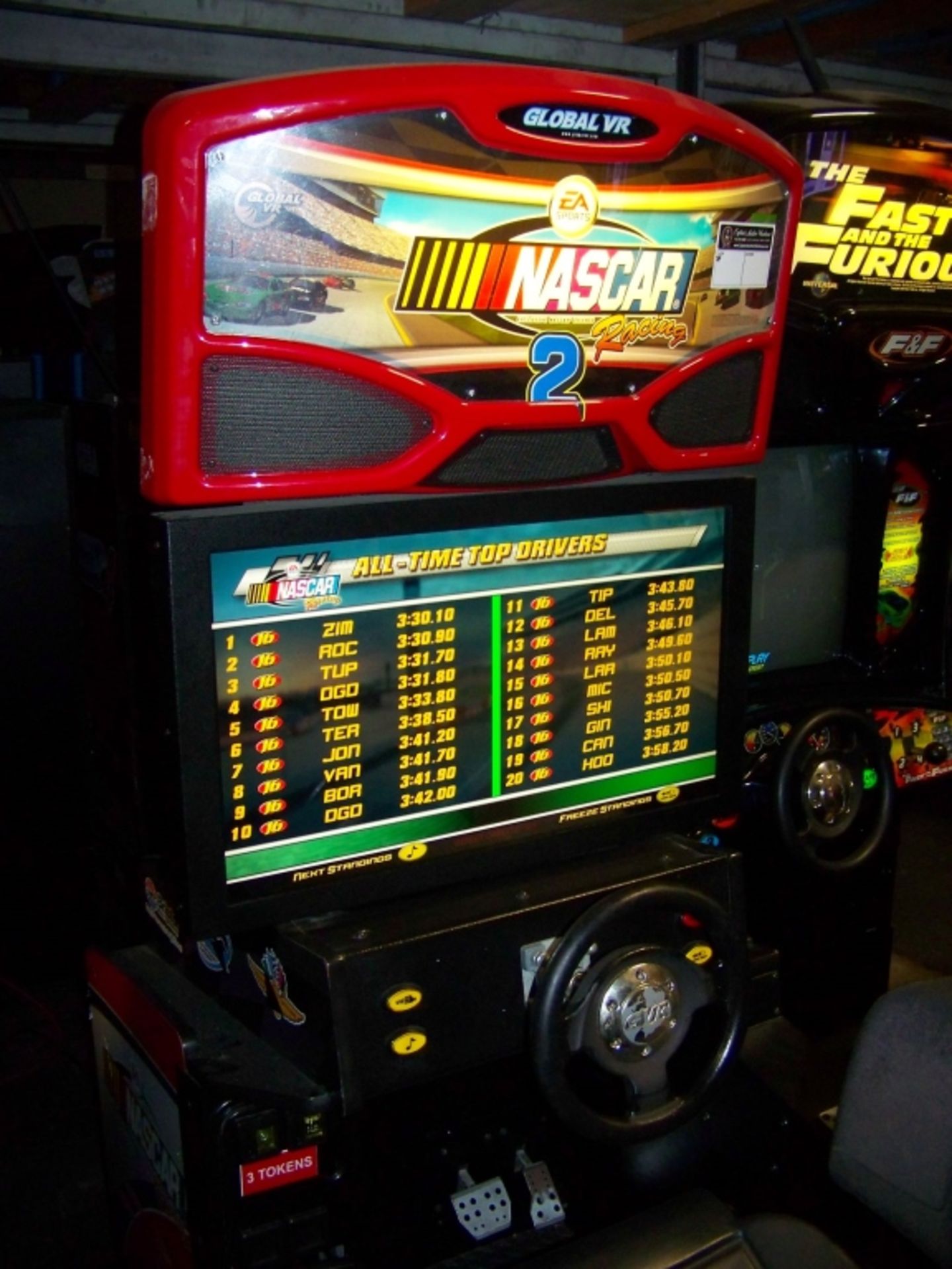 NASCAR RACING ARCADE GAME GLOBAL VR - Image 2 of 5