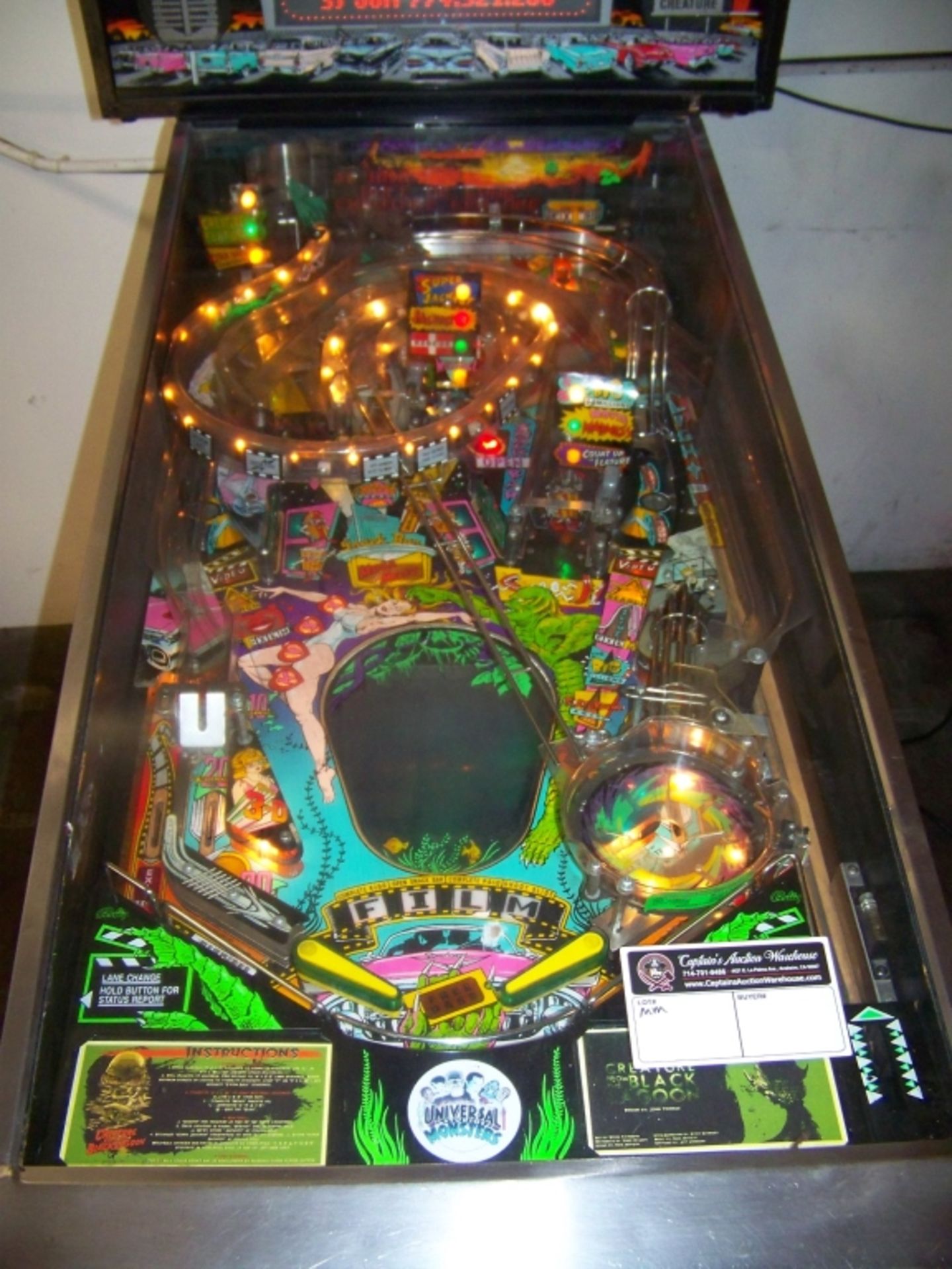 THE CREATURE FROM THE BLACK LAGOON PINBALL MACHINE - Image 4 of 9