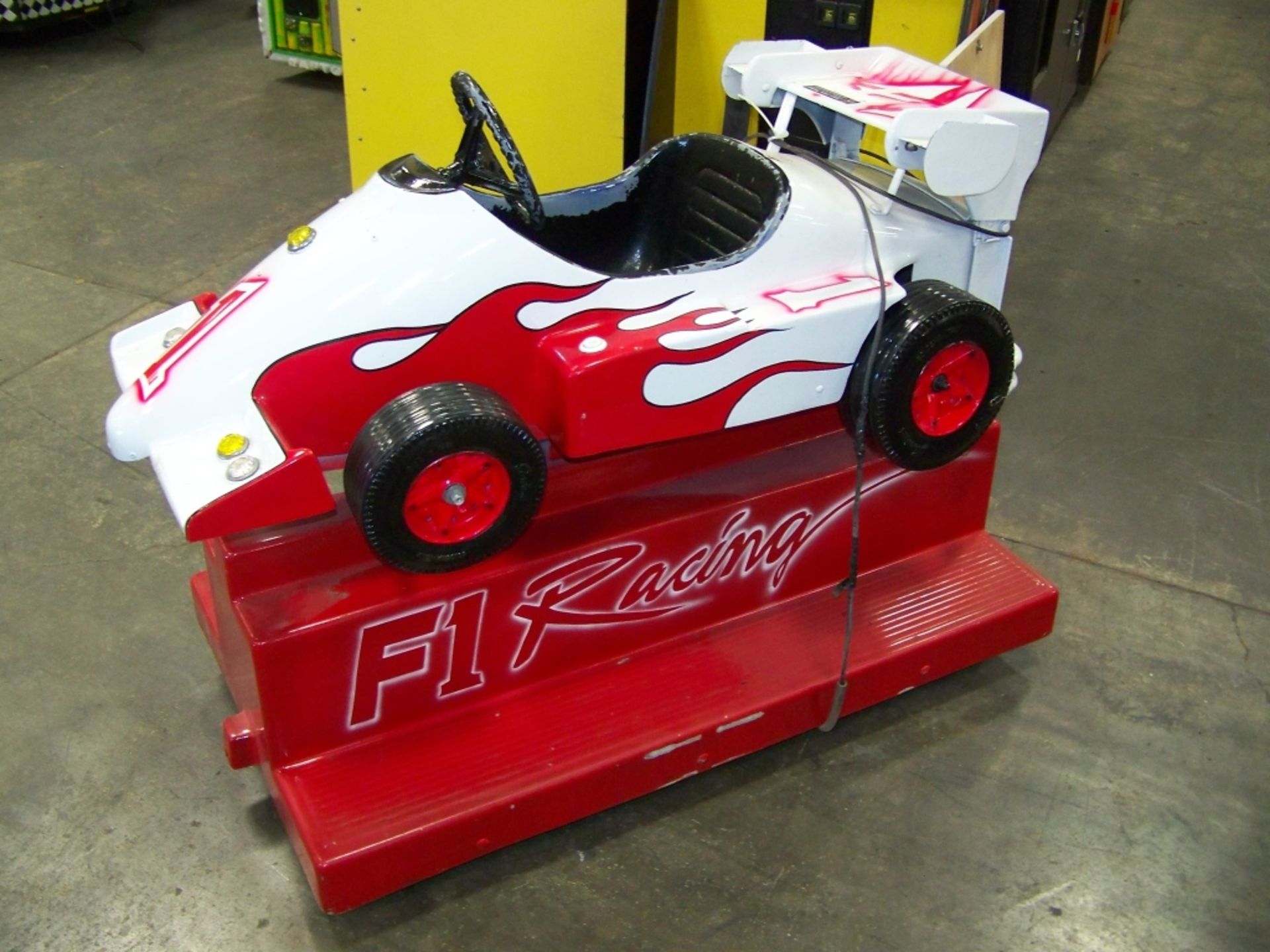 KIDDIE RIDE FORMULA ONE RACE CAR RED & WHITE