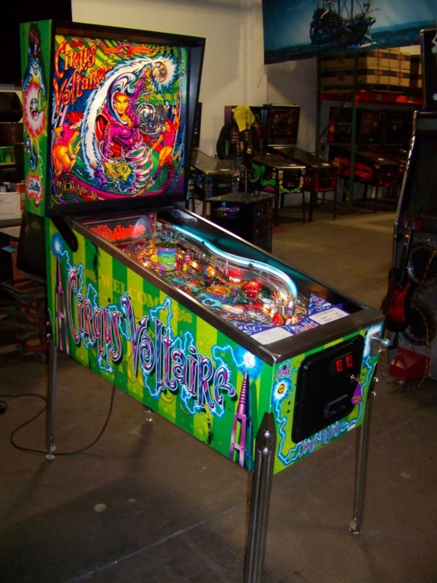 CIRCUS VOLTAIRE PINBALL MACHINE BALLY 1997