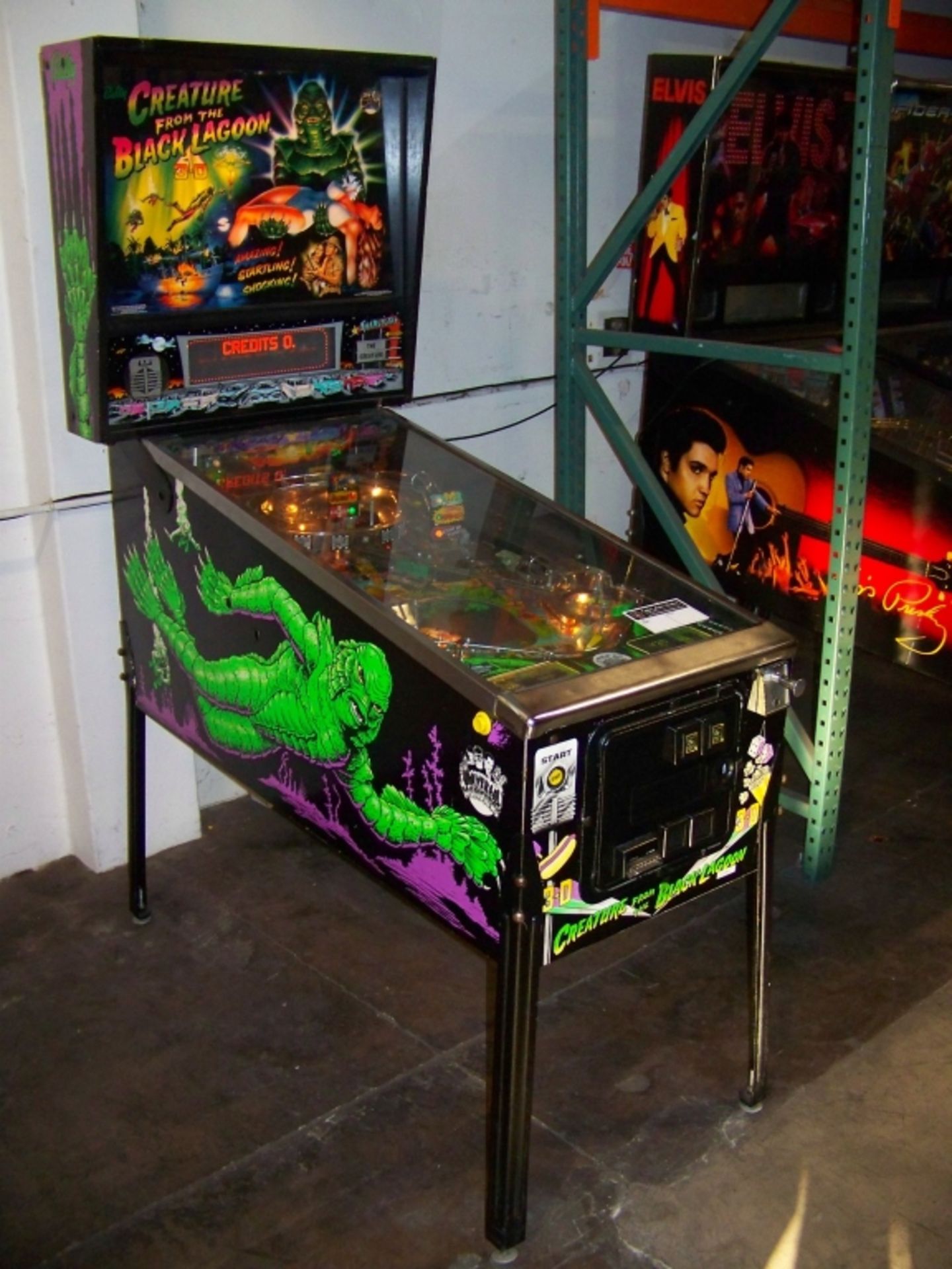 THE CREATURE FROM THE BLACK LAGOON PINBALL MACHINE