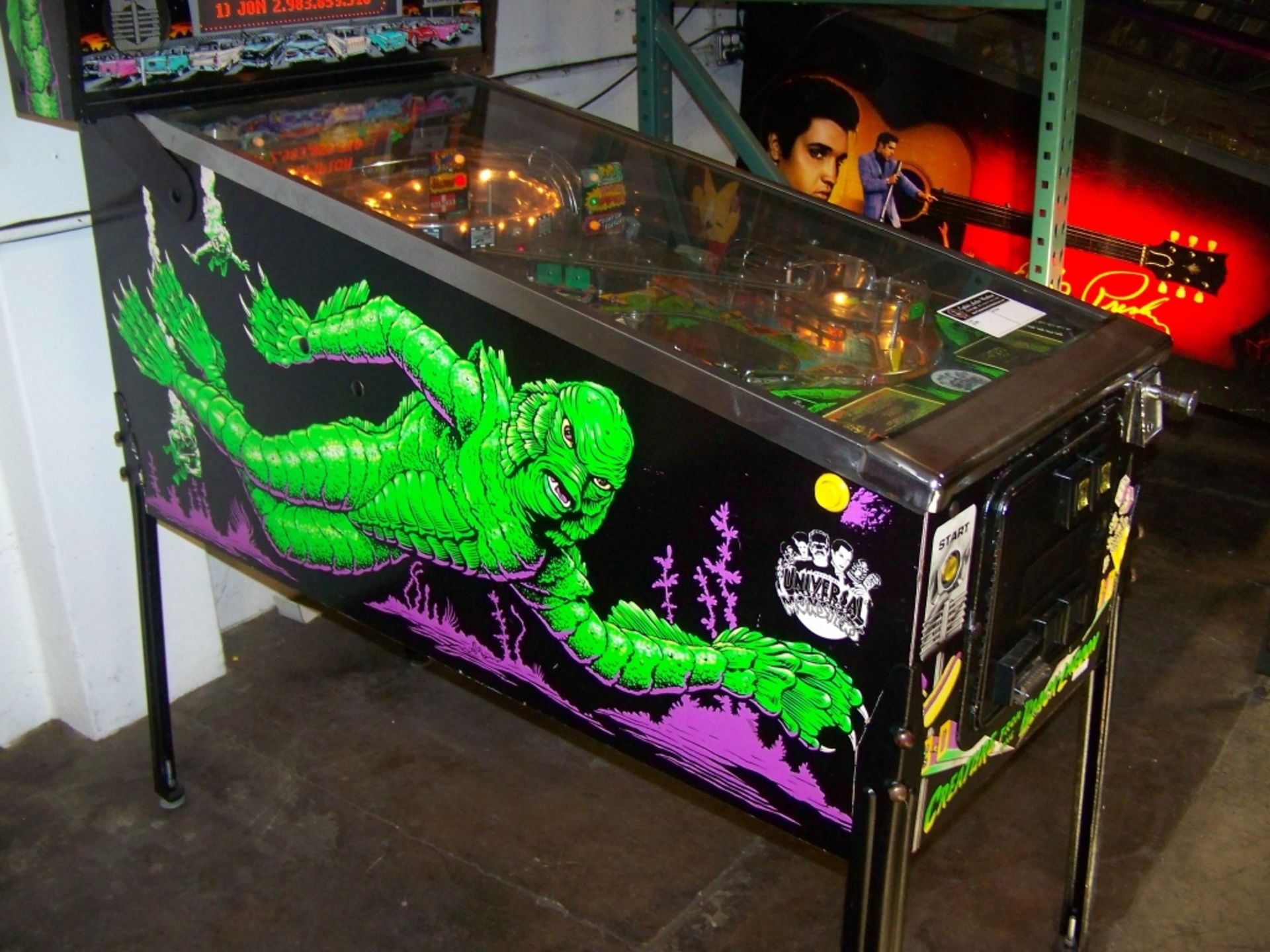 THE CREATURE FROM THE BLACK LAGOON PINBALL MACHINE - Image 2 of 9