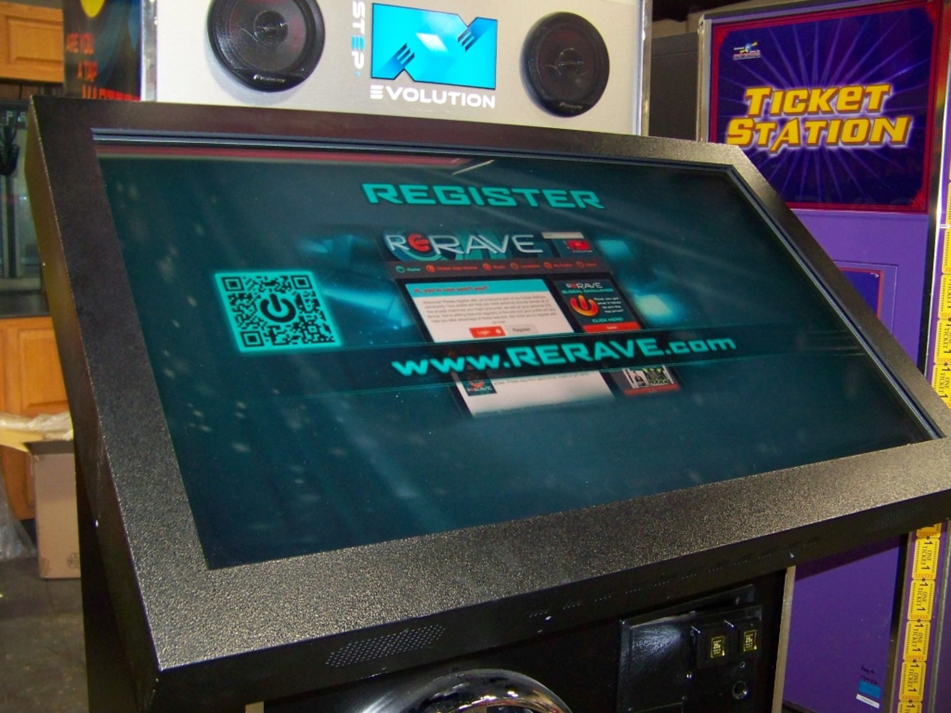 RE-RAVE MUSIC RYTHYM ARCADE GAME - Image 7 of 8