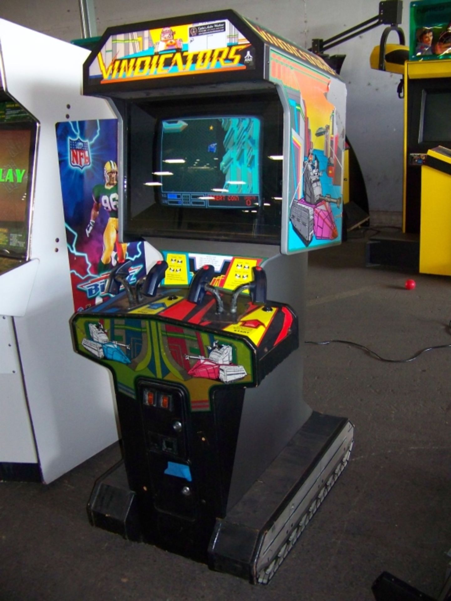 VINDICATORS CLASSIC ARCADE GAME ATARI - Image 4 of 6