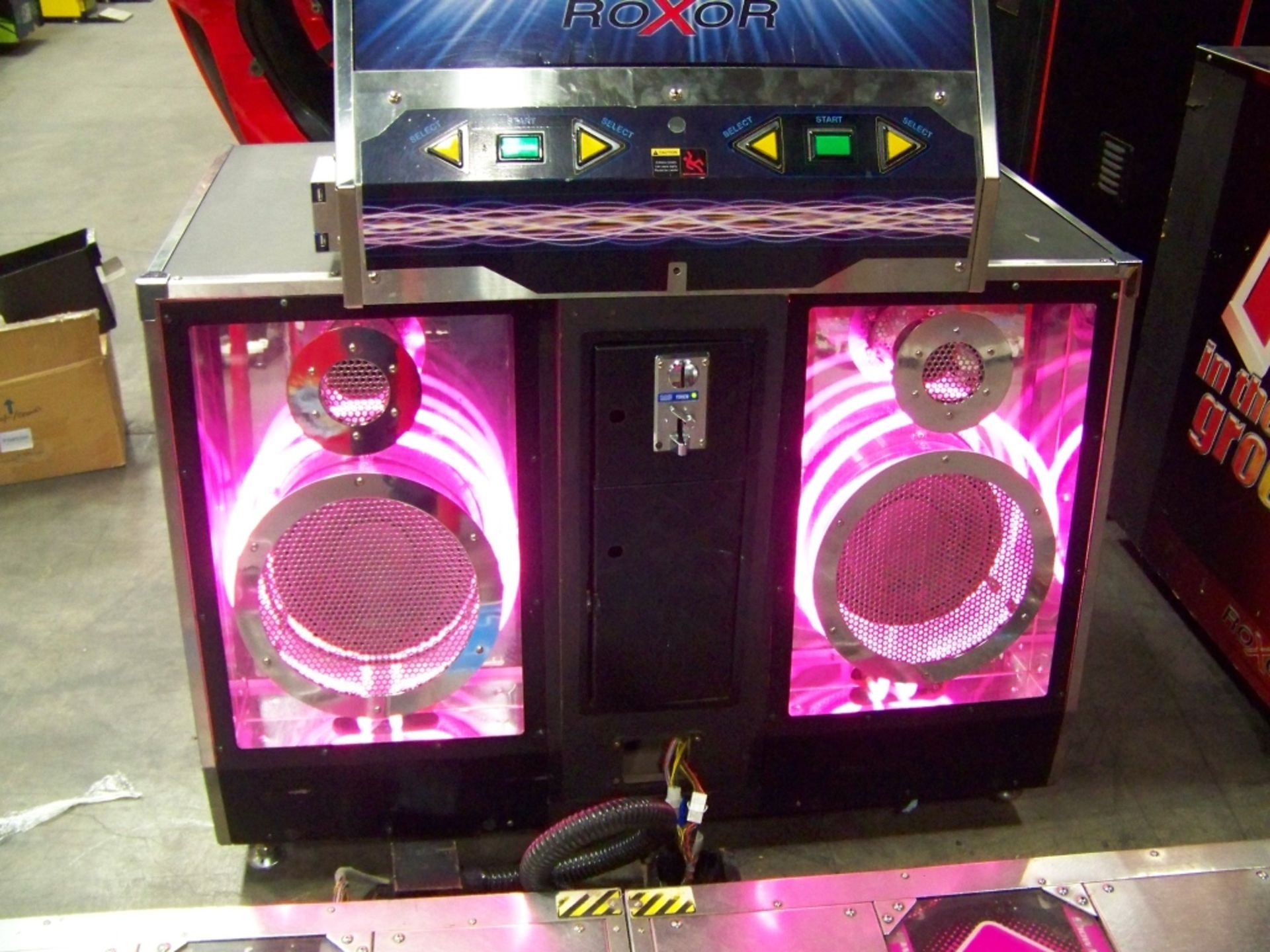 IN THE GROOVE 2 DANCE ARCADE GAME DDR CAB - Image 6 of 6