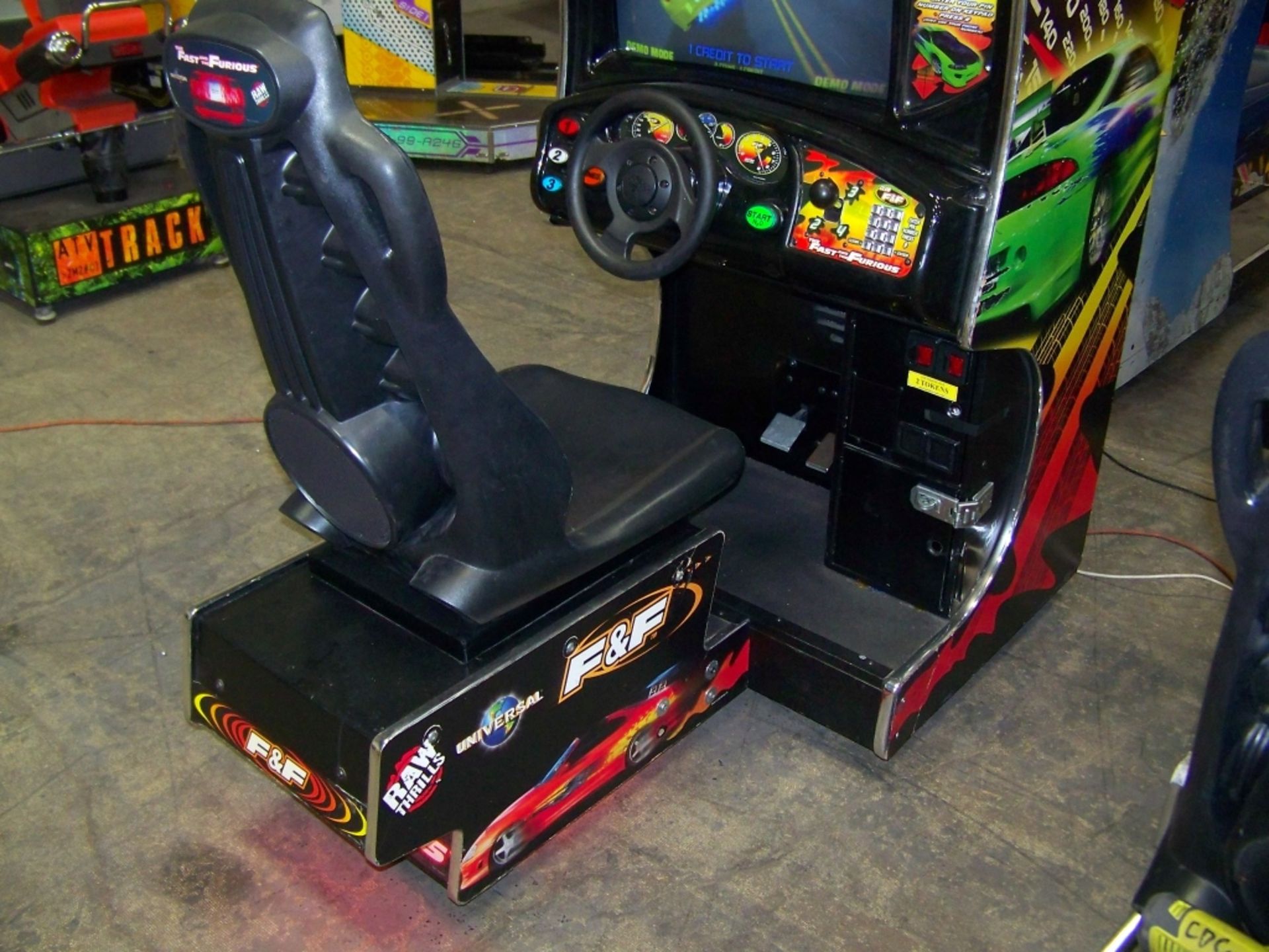 FAST AND FURIOUS DEDICATED RACING ARCADE GAME - Image 4 of 6