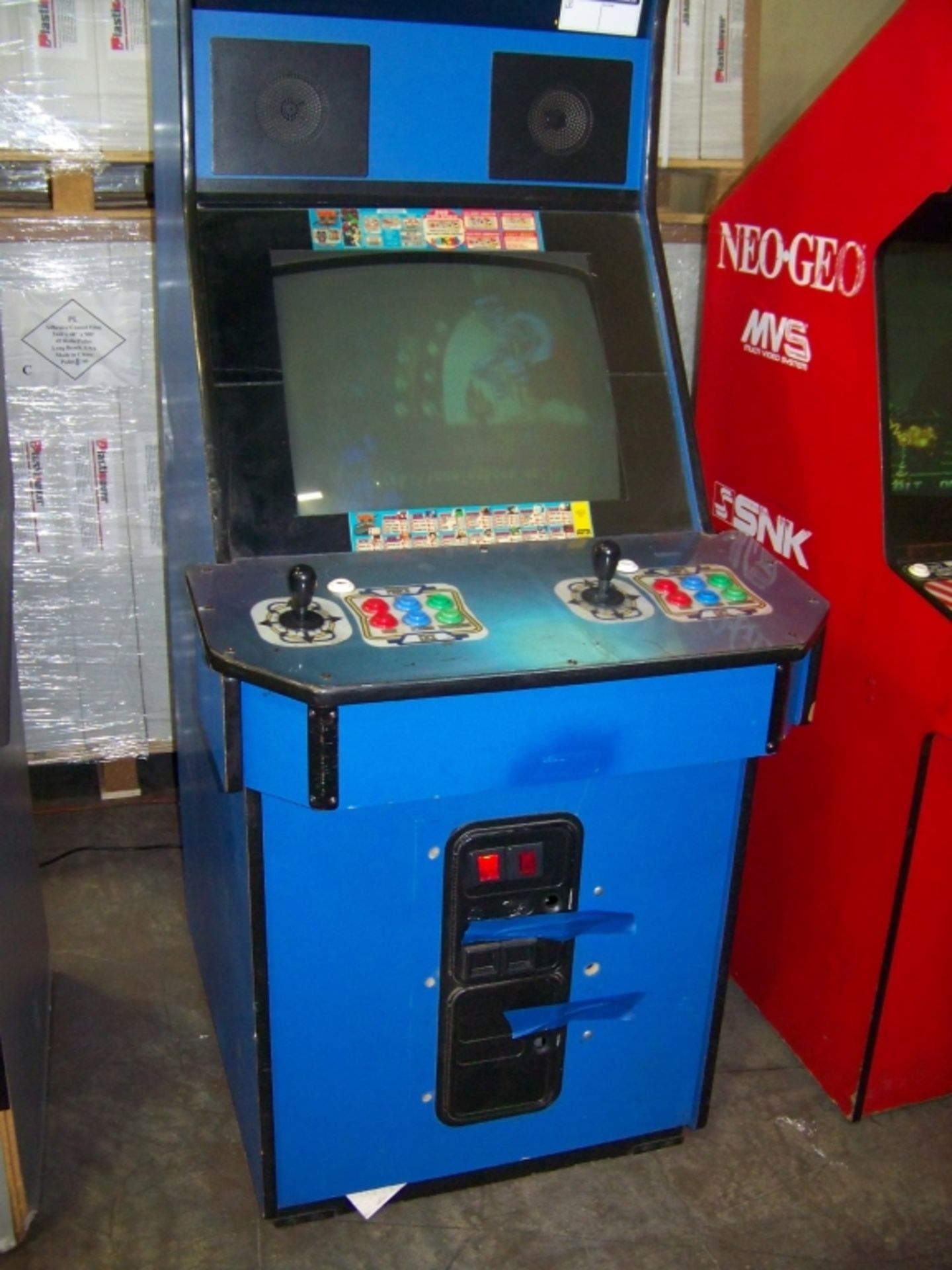 MARVEL VS. CAPCOM BIG BLUE CAB ARCADE GAME - Image 2 of 4