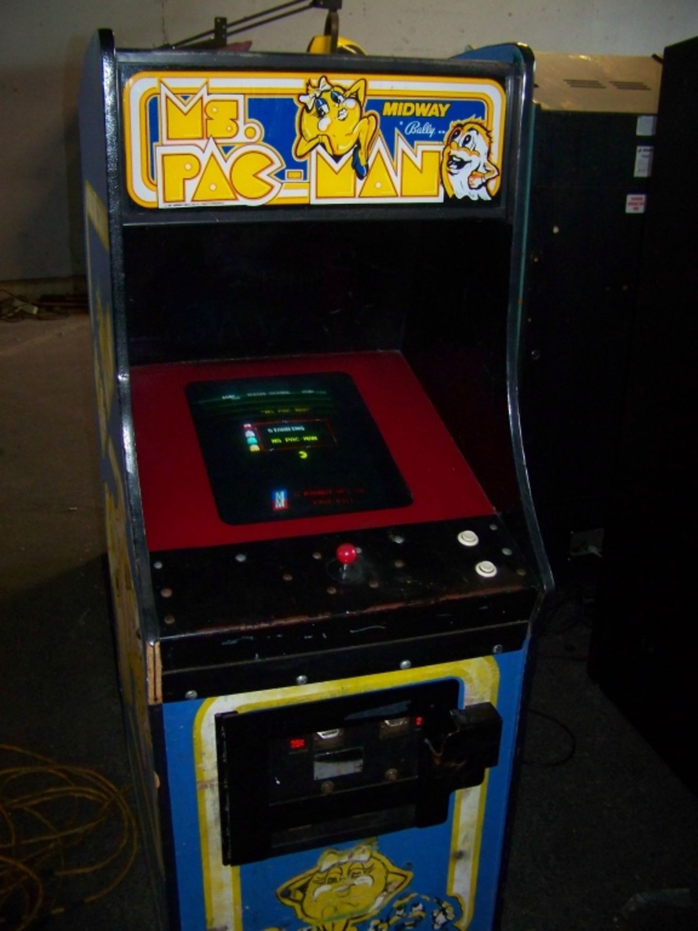 MS PACMAN UPRIGHT ARCADE GAME BALLY MIDWAY - Image 2 of 4