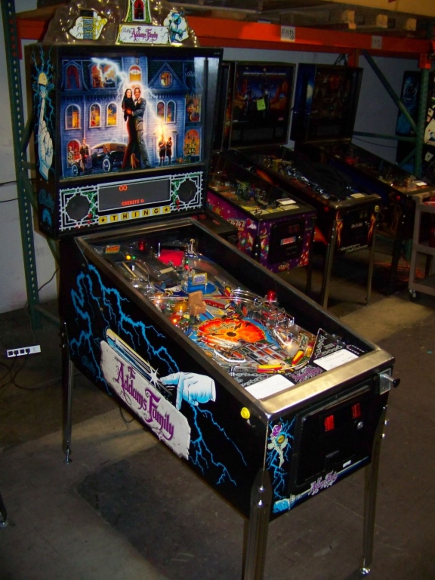 THE ADDAMS FAMILY PINBALL MACHINE BALLY 1992