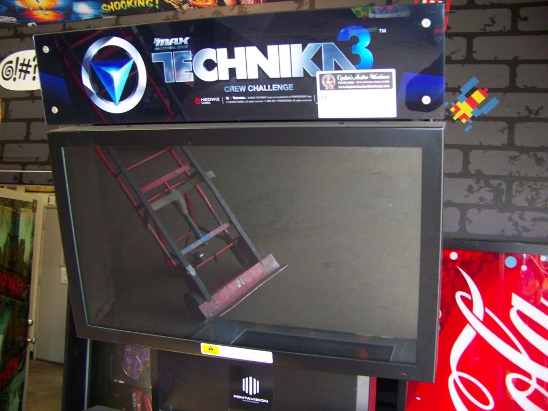 TECHNIKA MUSIC ARCADE GAME CABINET PROJECT - Image 4 of 6