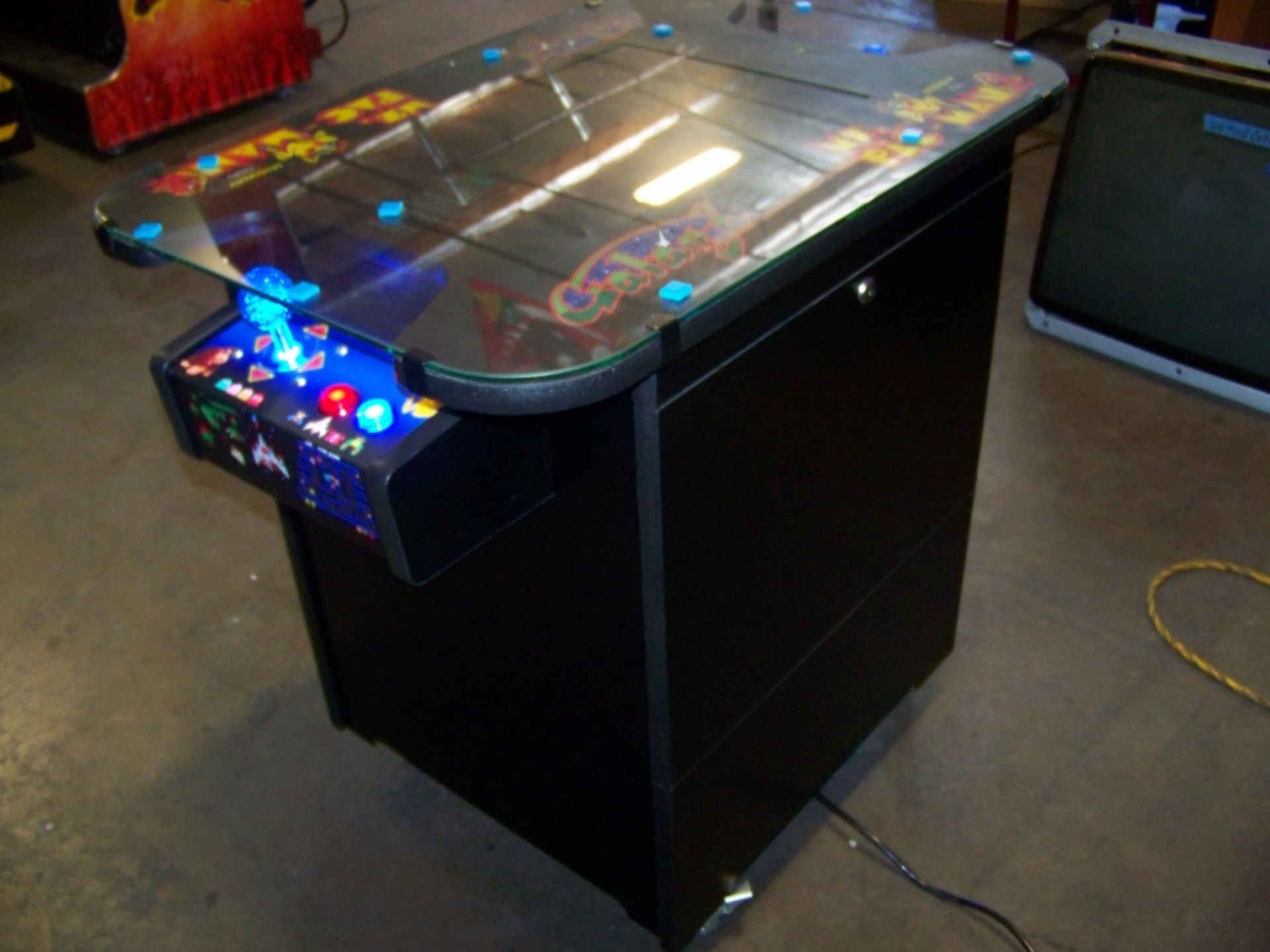 60 IN 1 BRAND NEW MULTICADE TABLE ARCADE L@@K!!! - Image 5 of 5