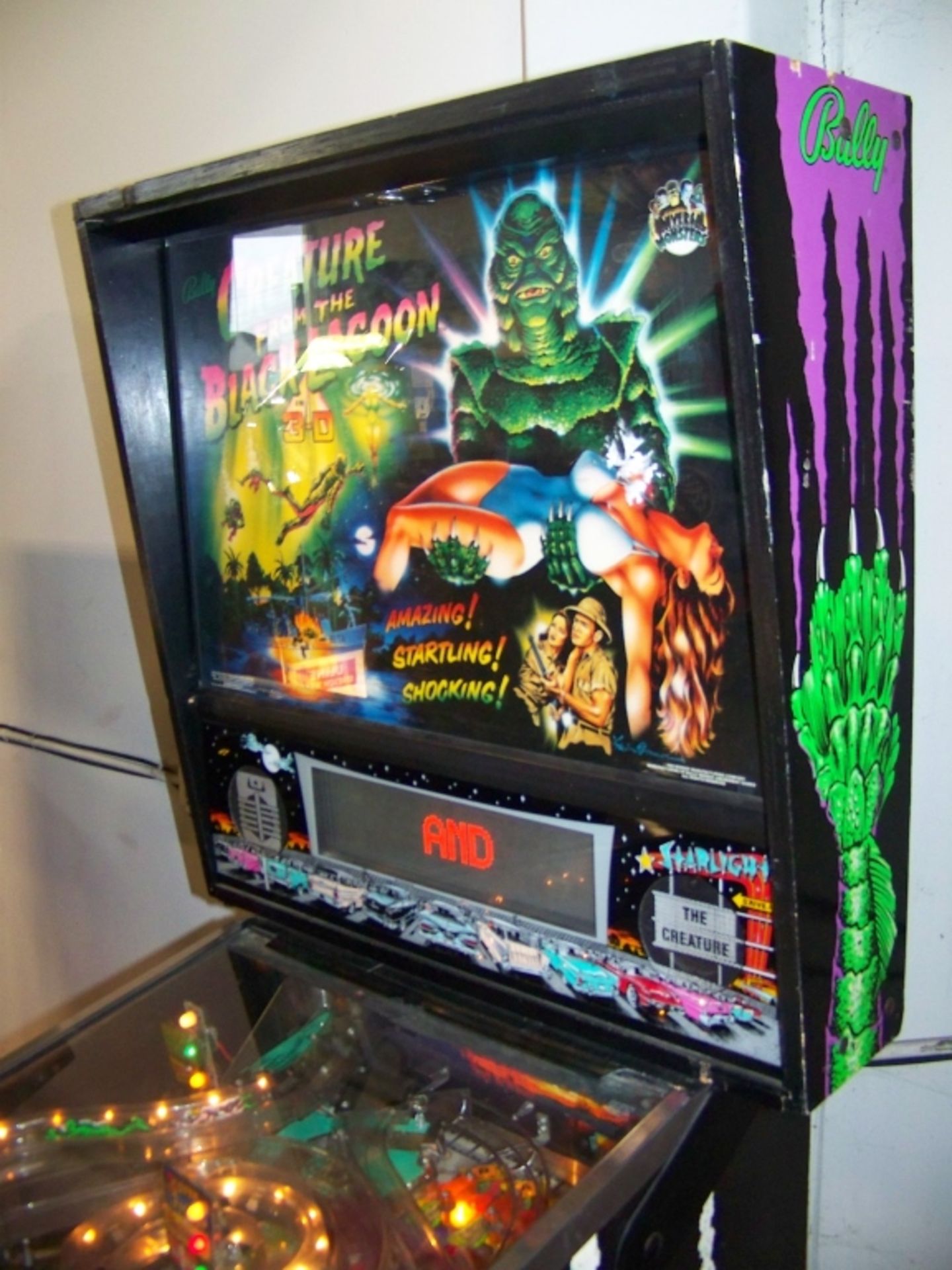 THE CREATURE FROM THE BLACK LAGOON PINBALL MACHINE - Image 8 of 9