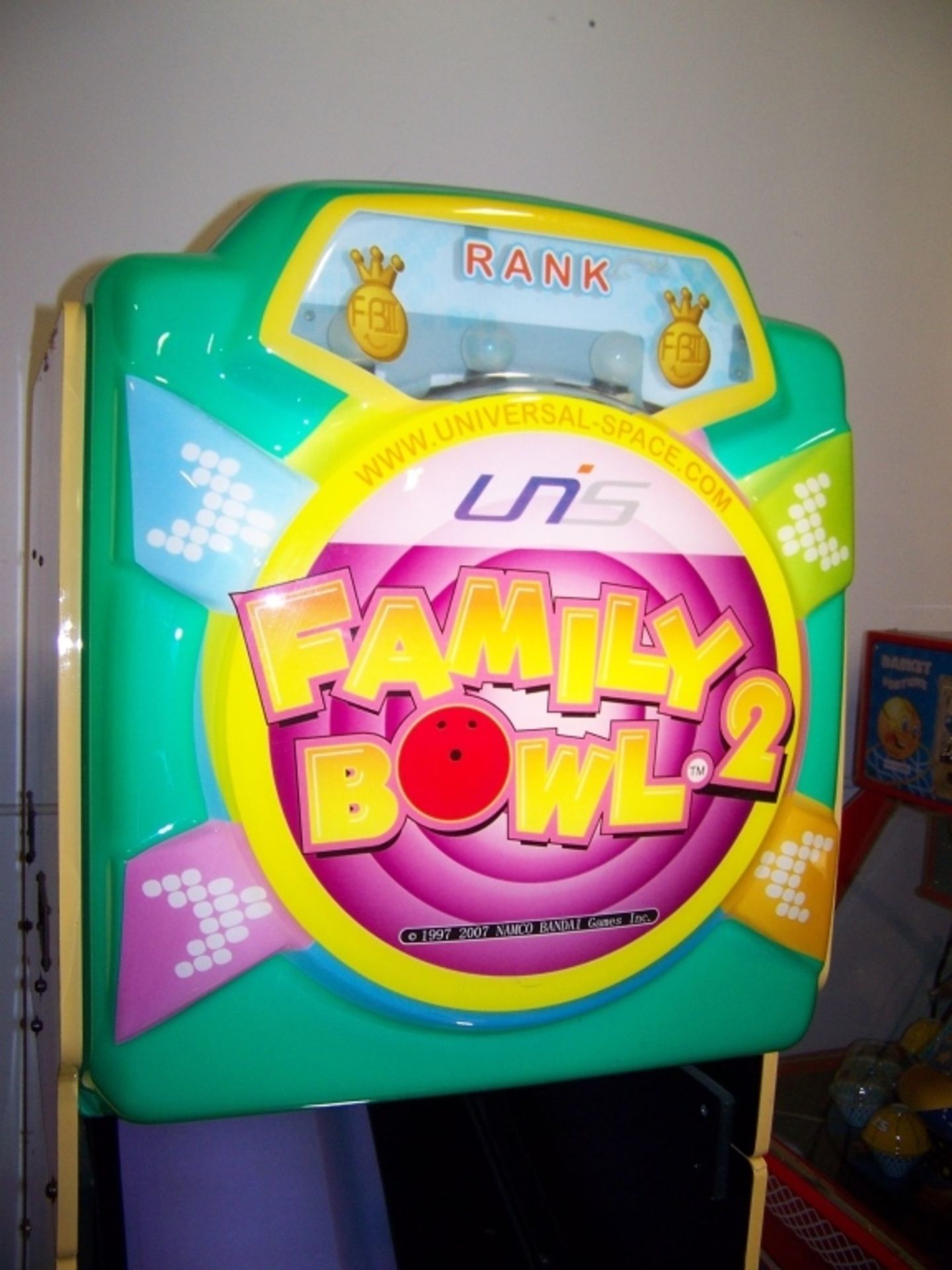 FAMILY BOWL 2 TICKET REDEMPTION GAME NAMCO - Image 6 of 6