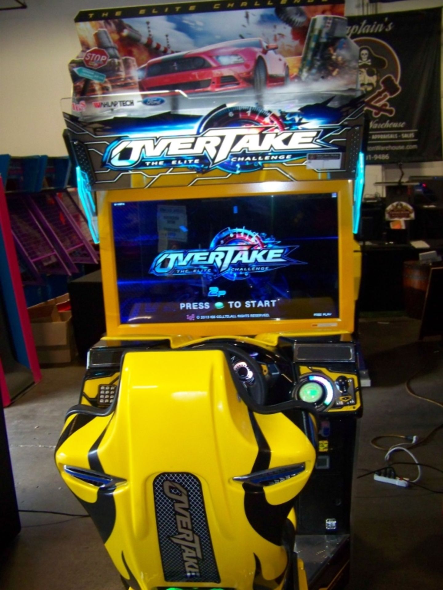 OVERTAKE ELITE CHALLENGE 42" LCD RACE ARCADE GAME - Image 7 of 7