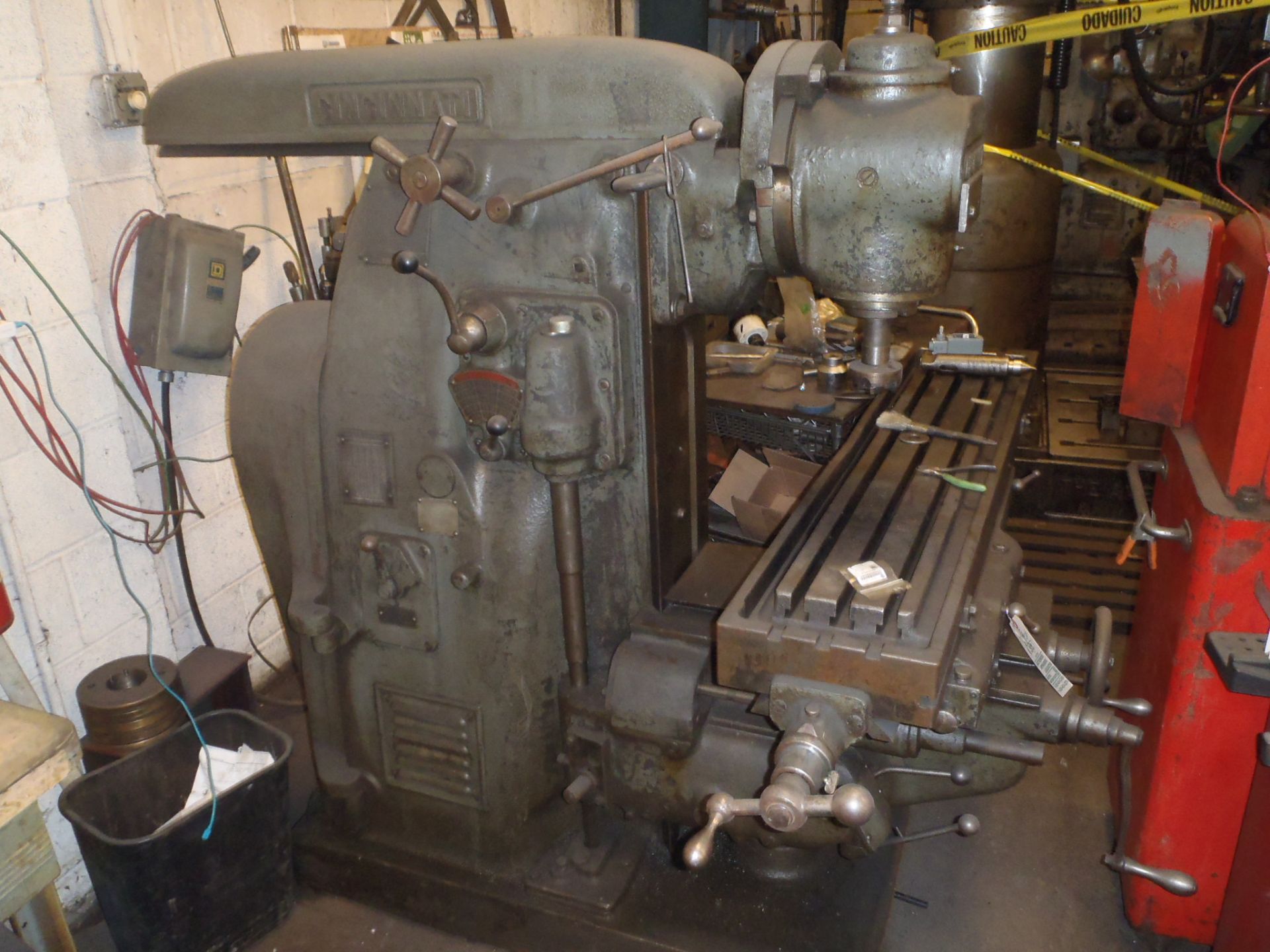 CINCINNATI MILL MACHINE NO. 2MH; S/N 5A2U1M-37