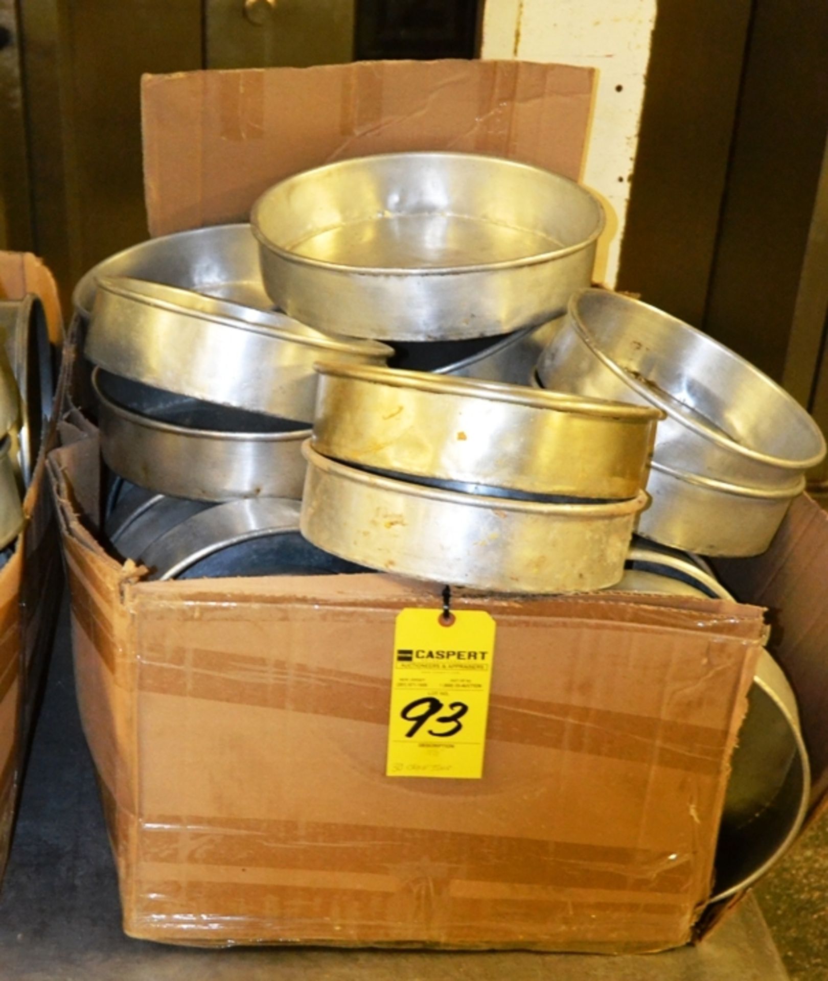 Assorted-Size Aluminum Cake Tins