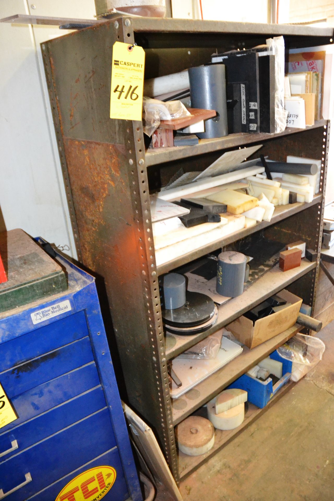 LOT - Shelf with Plexi Glass