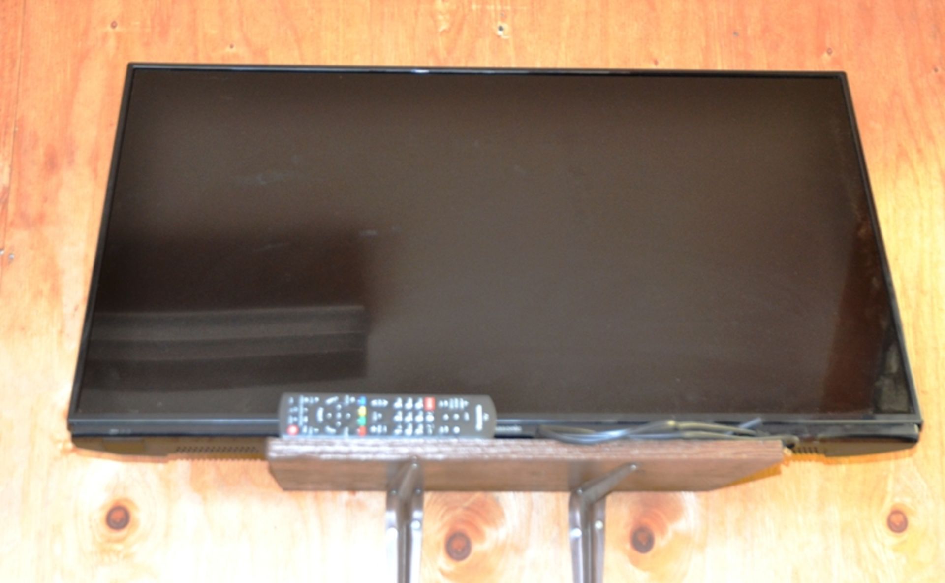 Panasonic 32" Flat Screen TV