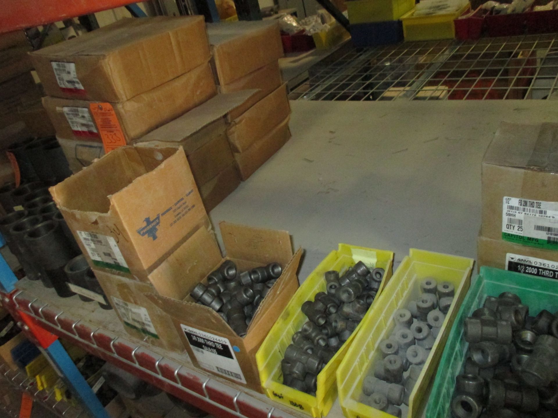 CONTENTS OF SHELF INCLUDING: (160) PCS. 2" FS THREADED COUPLING 3000; & VARIOUS OTHER SIZE - Image 3 of 3