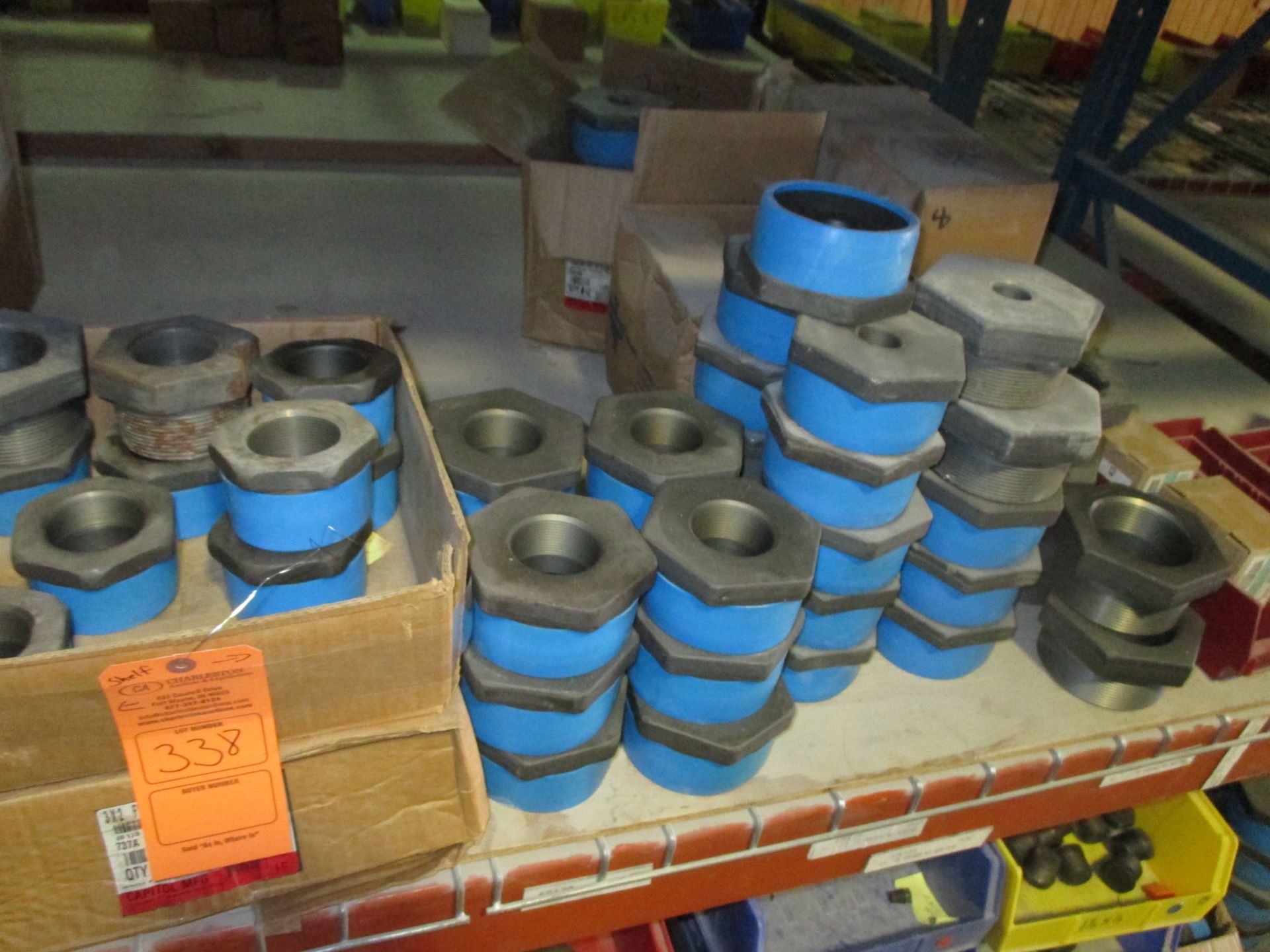 CONTENTS OF SHELF INCLUDING: ANVIL FS THREADED HEX BUSHINGS SIZES: 1/ 4 X 1/8; 3/8 X 1/4; 1/2 X 1/4; - Image 3 of 4